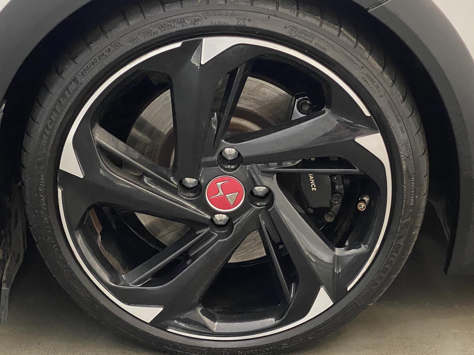 DS AUTOMOBILES DS 3 1.6 THP Performance Hatchback 3dr Petrol Manual Euro 6 (s/s) (210 ps)