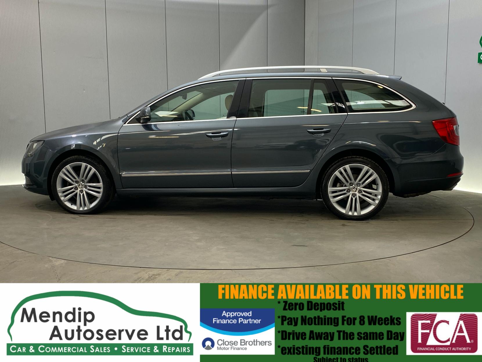 Skoda Superb 2.0 TDI Elegance Estate 5dr Diesel DSG 4WD Euro 5 (s/s) (170 ps)