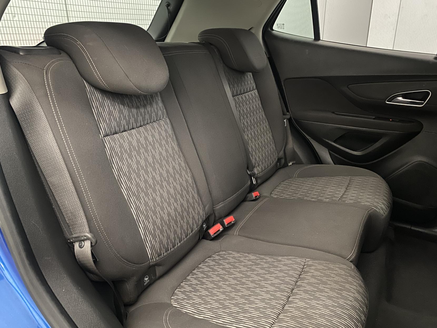 Vauxhall Mokka 1.6 CDTi ecoFLEX Tech Line SUV 5dr Diesel Manual 2WD Euro 6 (s/s) (136 ps)
