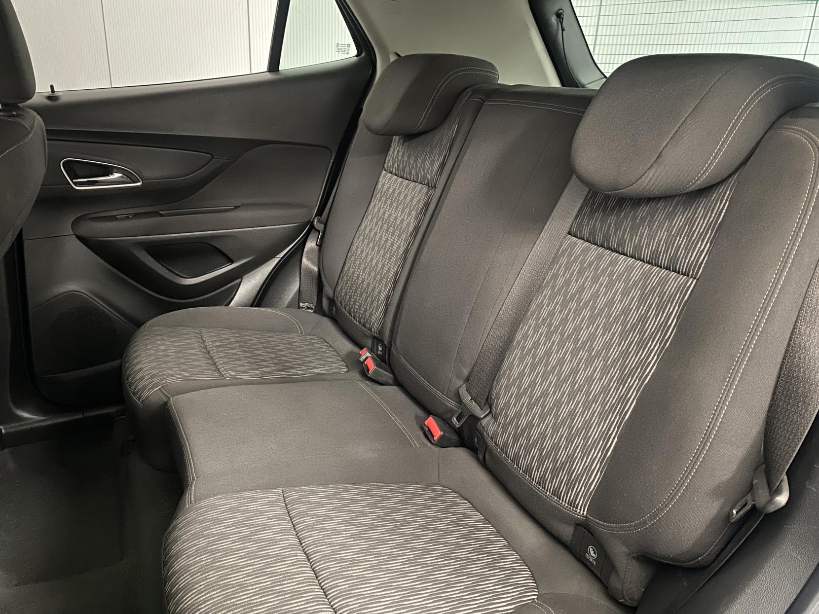 Vauxhall Mokka 1.6 CDTi ecoFLEX Tech Line SUV 5dr Diesel Manual 2WD Euro 6 (s/s) (136 ps)