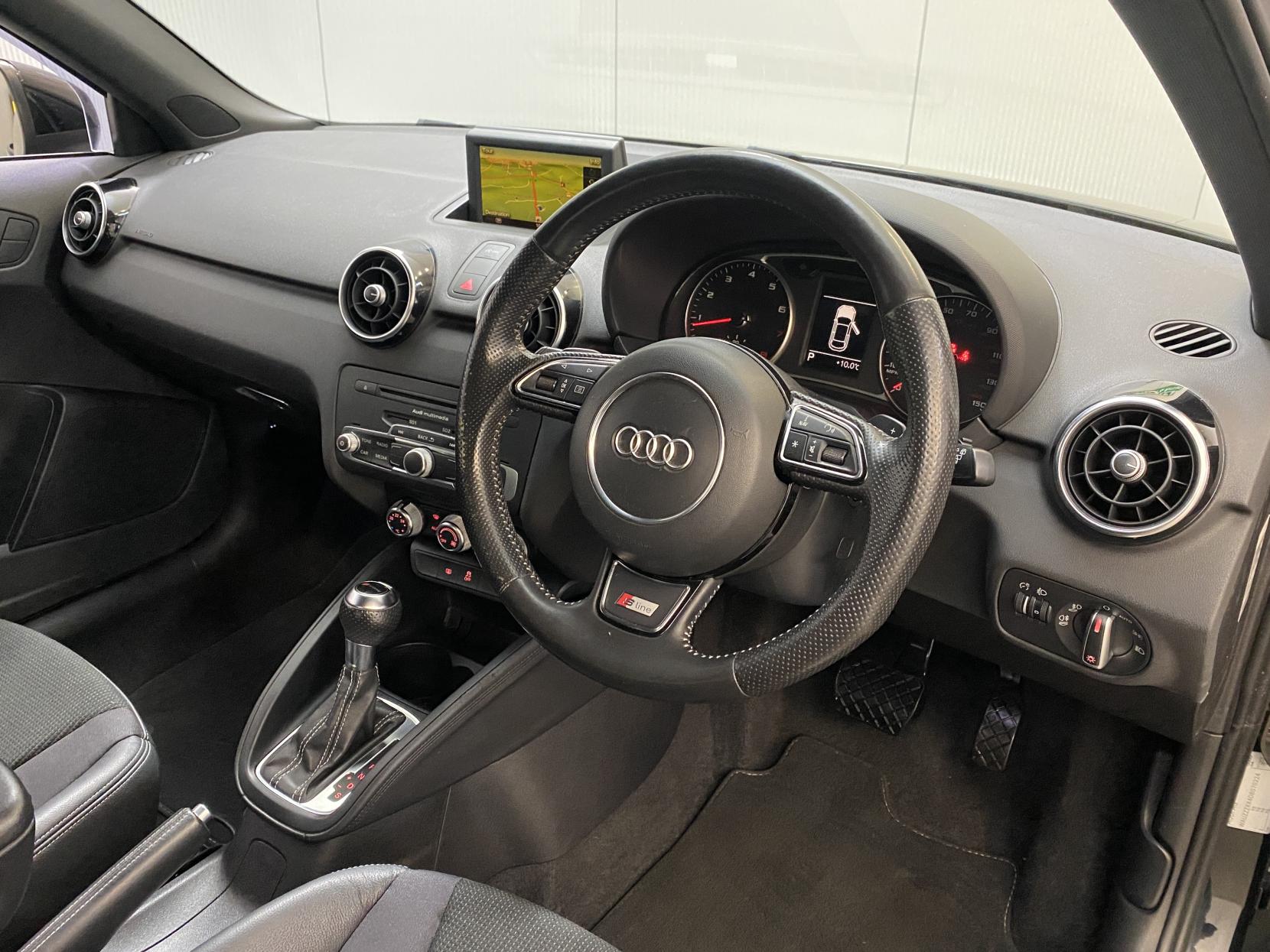 Audi A1 1.4 TFSI S line Sportback 5dr Petrol S Tronic Euro 5 (s/s) (122 ps)