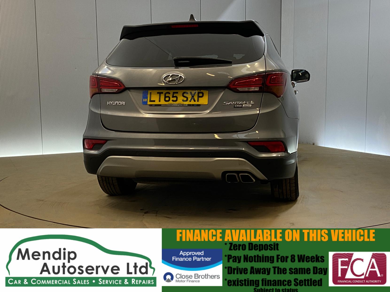 Hyundai Santa Fe 2.2 CRDi Blue Drive Premium SE SUV 5dr Diesel Manual 4WD Euro 6 (s/s) (7 Seat) (200 ps)