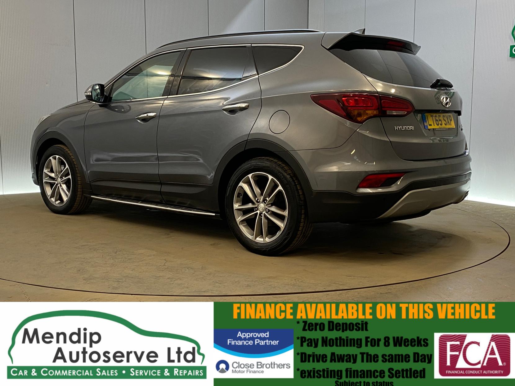 Hyundai Santa Fe 2.2 CRDi Blue Drive Premium SE SUV 5dr Diesel Manual 4WD Euro 6 (s/s) (7 Seat) (200 ps)