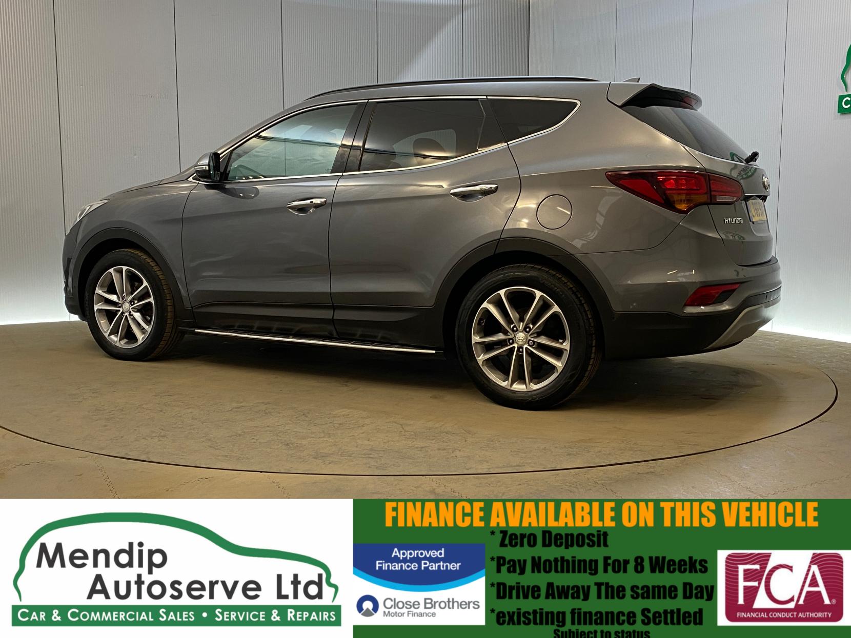 Hyundai Santa Fe 2.2 CRDi Blue Drive Premium SE SUV 5dr Diesel Manual 4WD Euro 6 (s/s) (7 Seat) (200 ps)