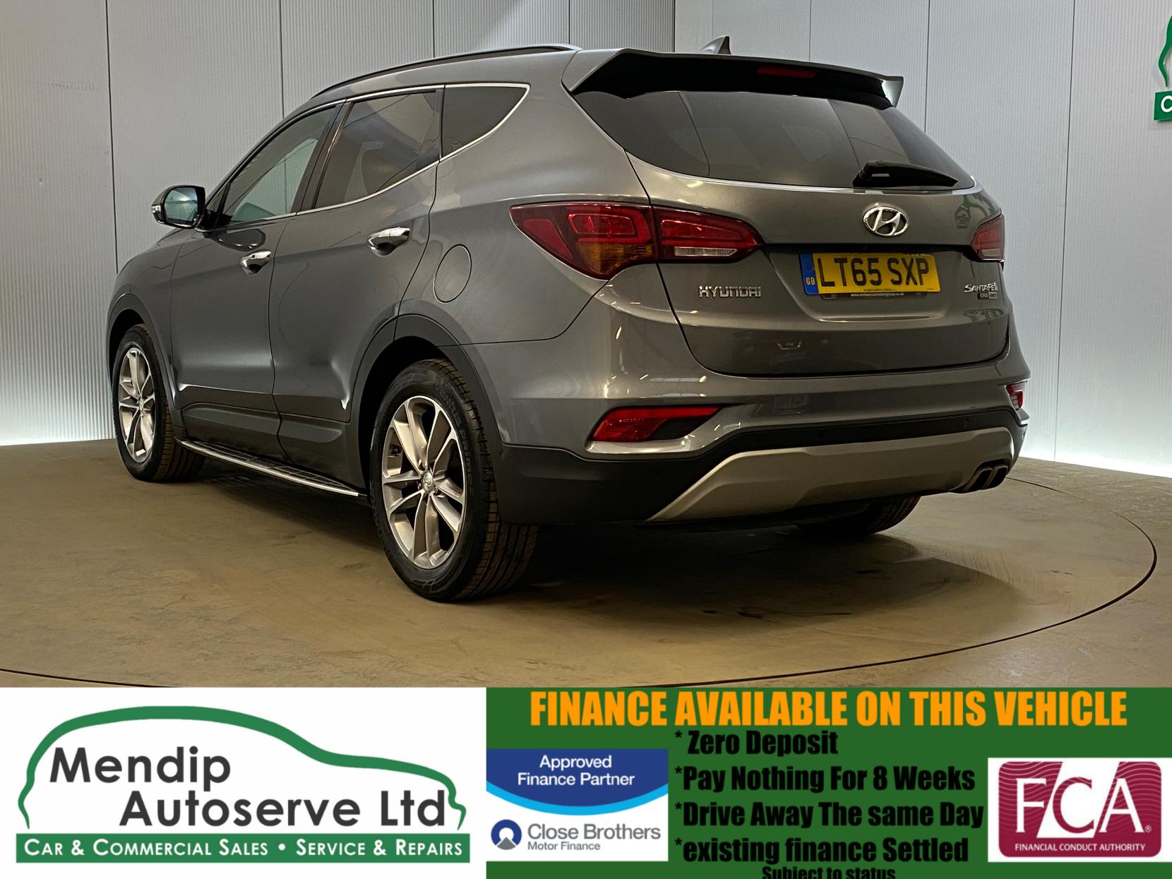 Hyundai Santa Fe 2.2 CRDi Blue Drive Premium SE SUV 5dr Diesel Manual 4WD Euro 6 (s/s) (7 Seat) (200 ps)