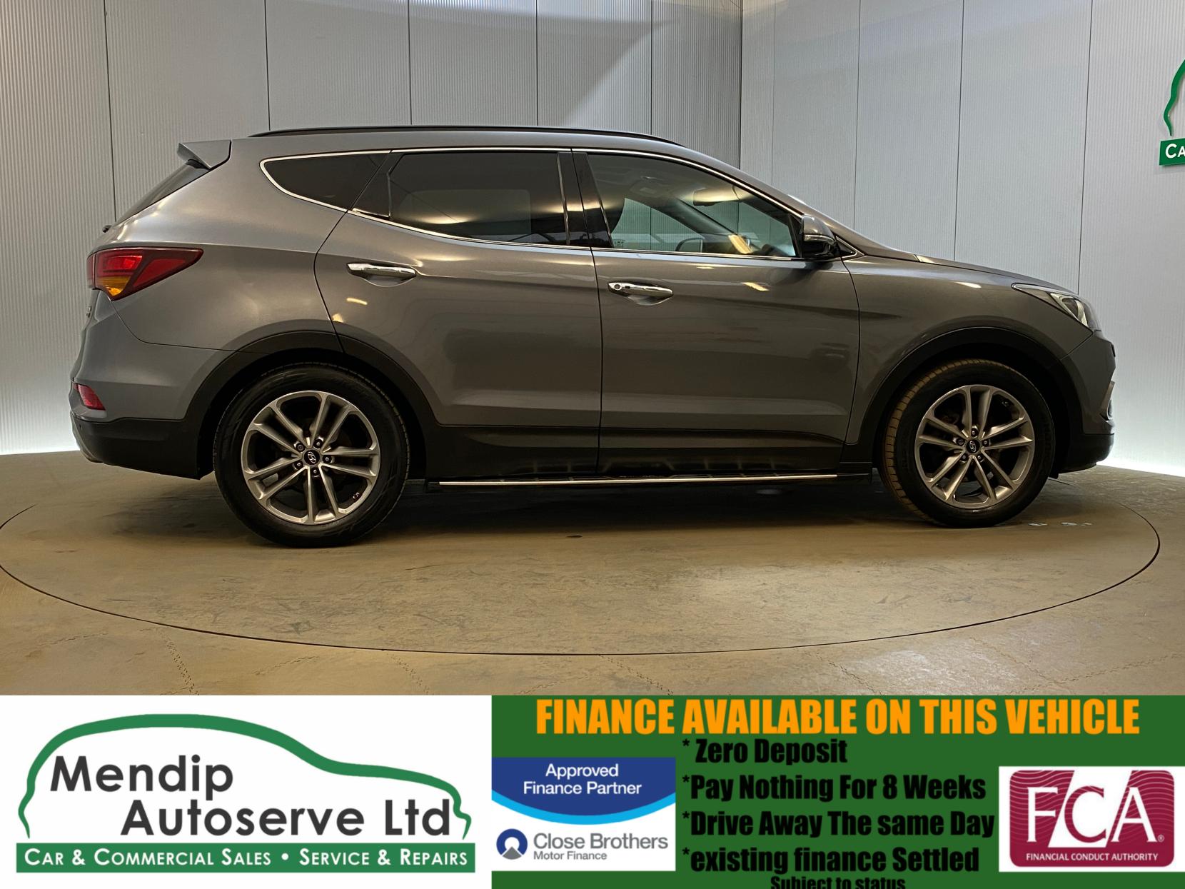 Hyundai Santa Fe 2.2 CRDi Blue Drive Premium SE SUV 5dr Diesel Manual 4WD Euro 6 (s/s) (7 Seat) (200 ps)