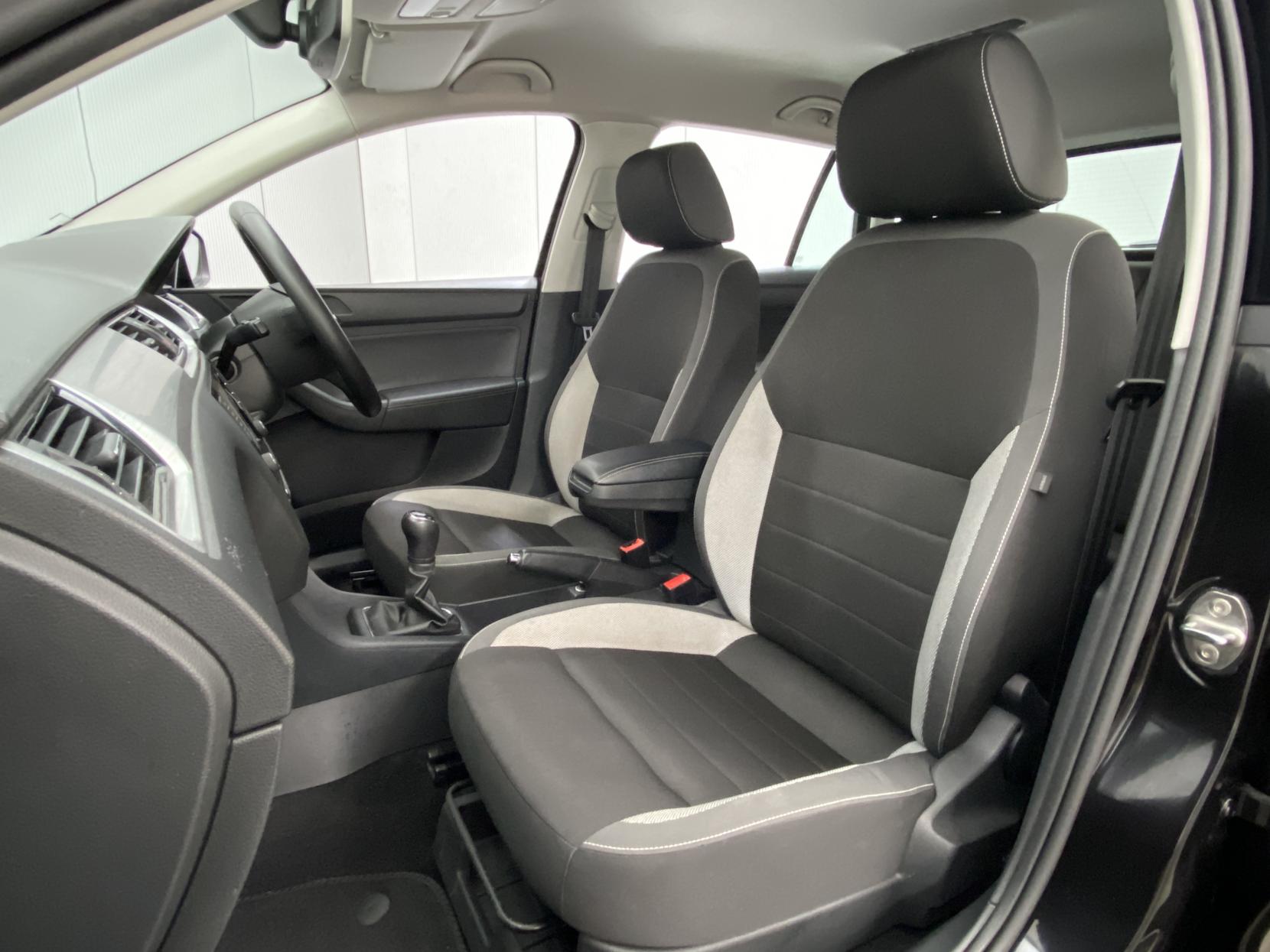 Skoda Rapid Spaceback 1.6 TDI SE Tech Hatchback 5dr Diesel Manual Euro 6 (s/s) (115 ps)