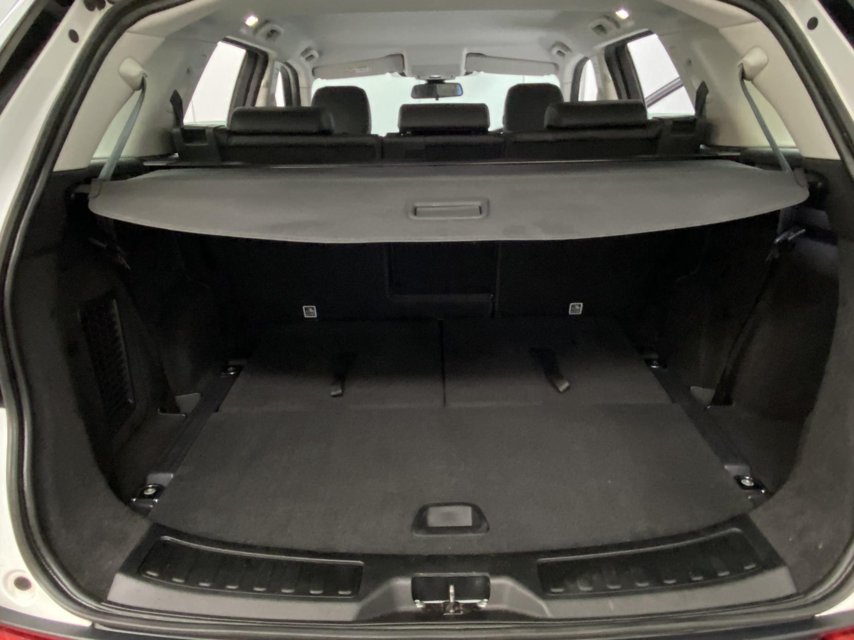 Land Rover Discovery Sport 2.0 TD4 SE Tech SUV 5dr Diesel Manual 4WD Euro 6 (s/s) (180 ps)