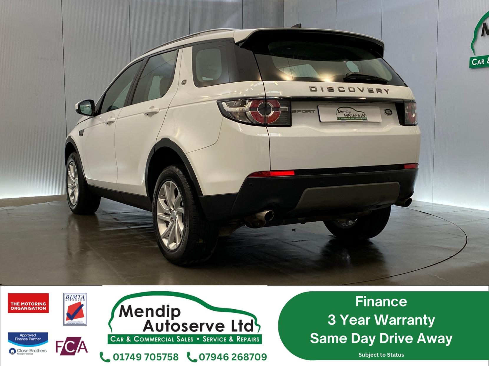 Land Rover Discovery Sport 2.0 TD4 SE Tech SUV 5dr Diesel Manual 4WD Euro 6 (s/s) (180 ps)