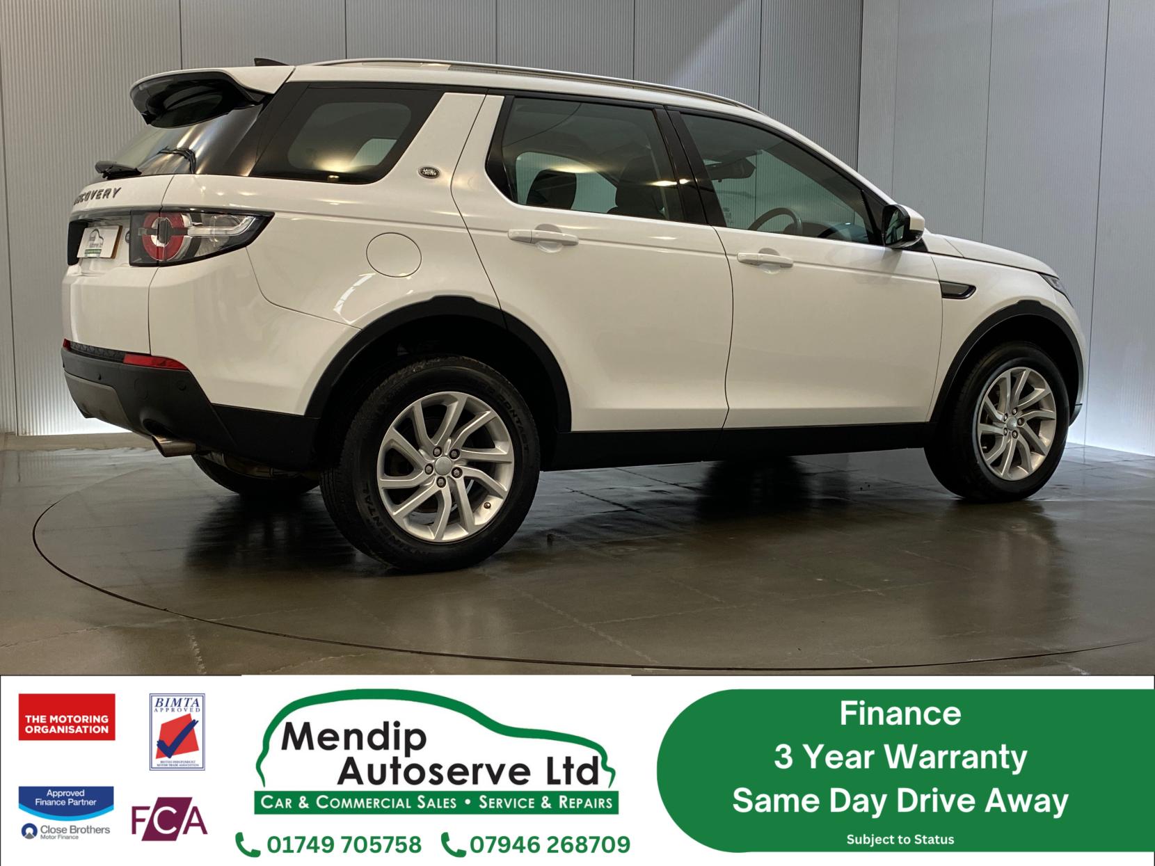 Land Rover Discovery Sport 2.0 TD4 SE Tech SUV 5dr Diesel Manual 4WD Euro 6 (s/s) (180 ps)