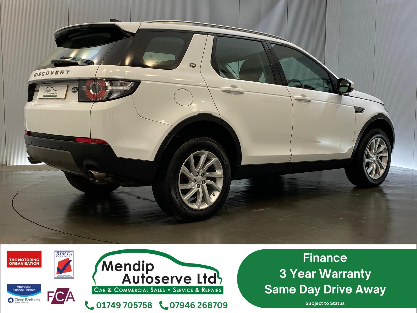 Land Rover Discovery Sport 2.0 TD4 SE Tech SUV 5dr Diesel Manual 4WD Euro 6 (s/s) (180 ps)