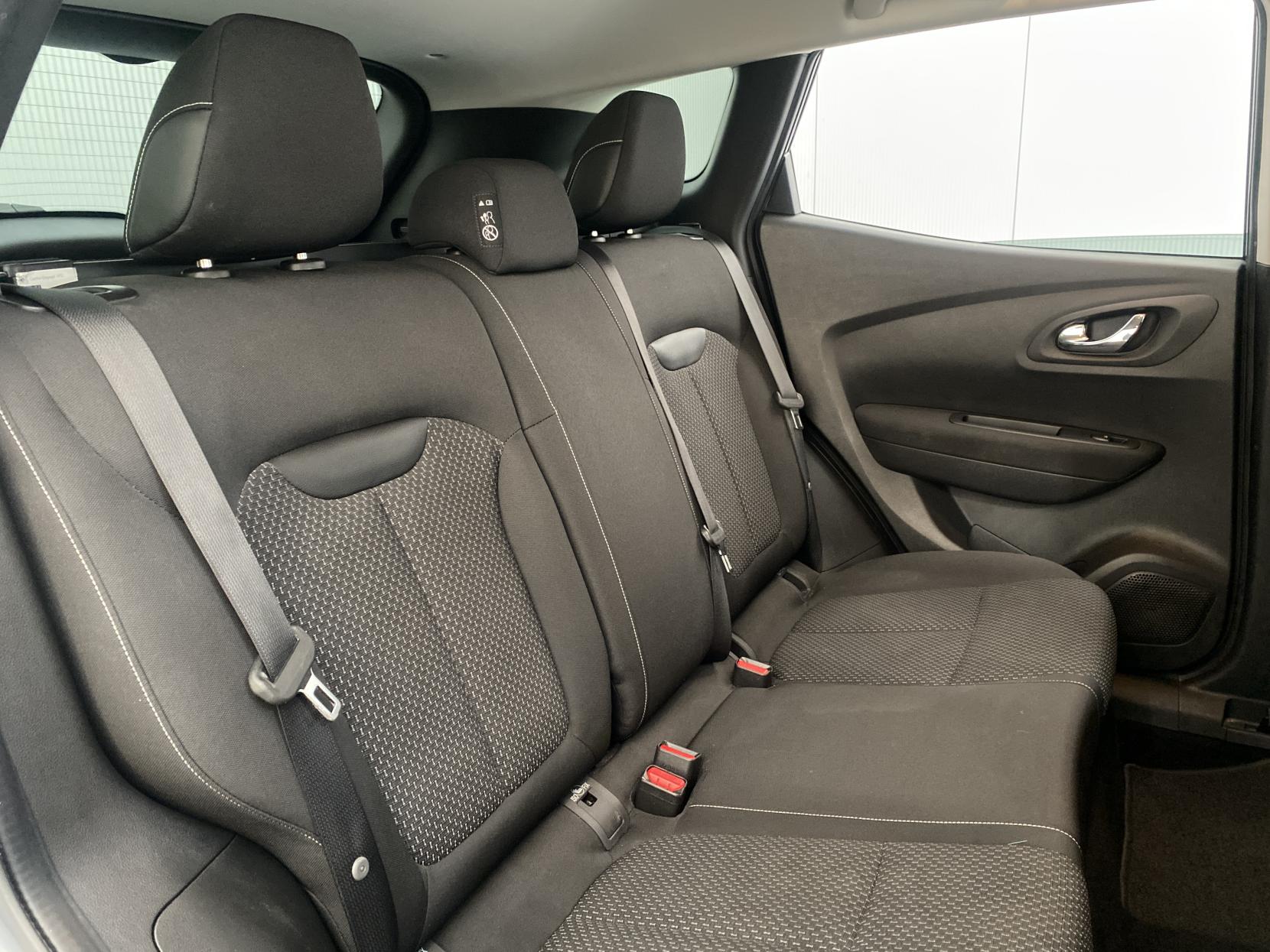 Renault Kadjar 1.5 dCi Dynamique Nav SUV 5dr Diesel EDC Euro 6 (s/s) (110 ps)