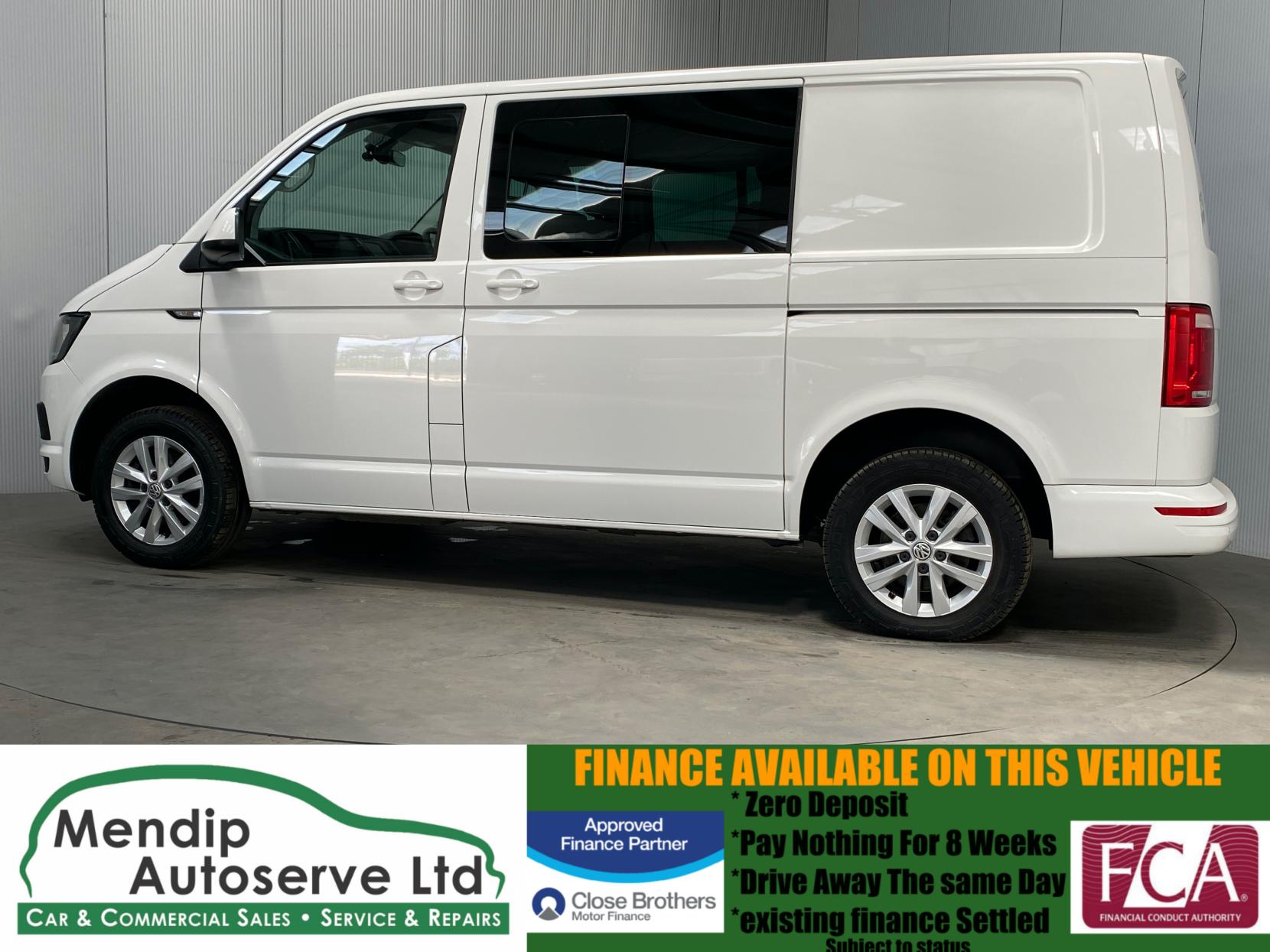 Volkswagen Transporter 2.0 TDI T30 Highline Crew Van Double Cab 5dr Diesel DSG FWD SWB Euro 6 (s/s) (150 ps)