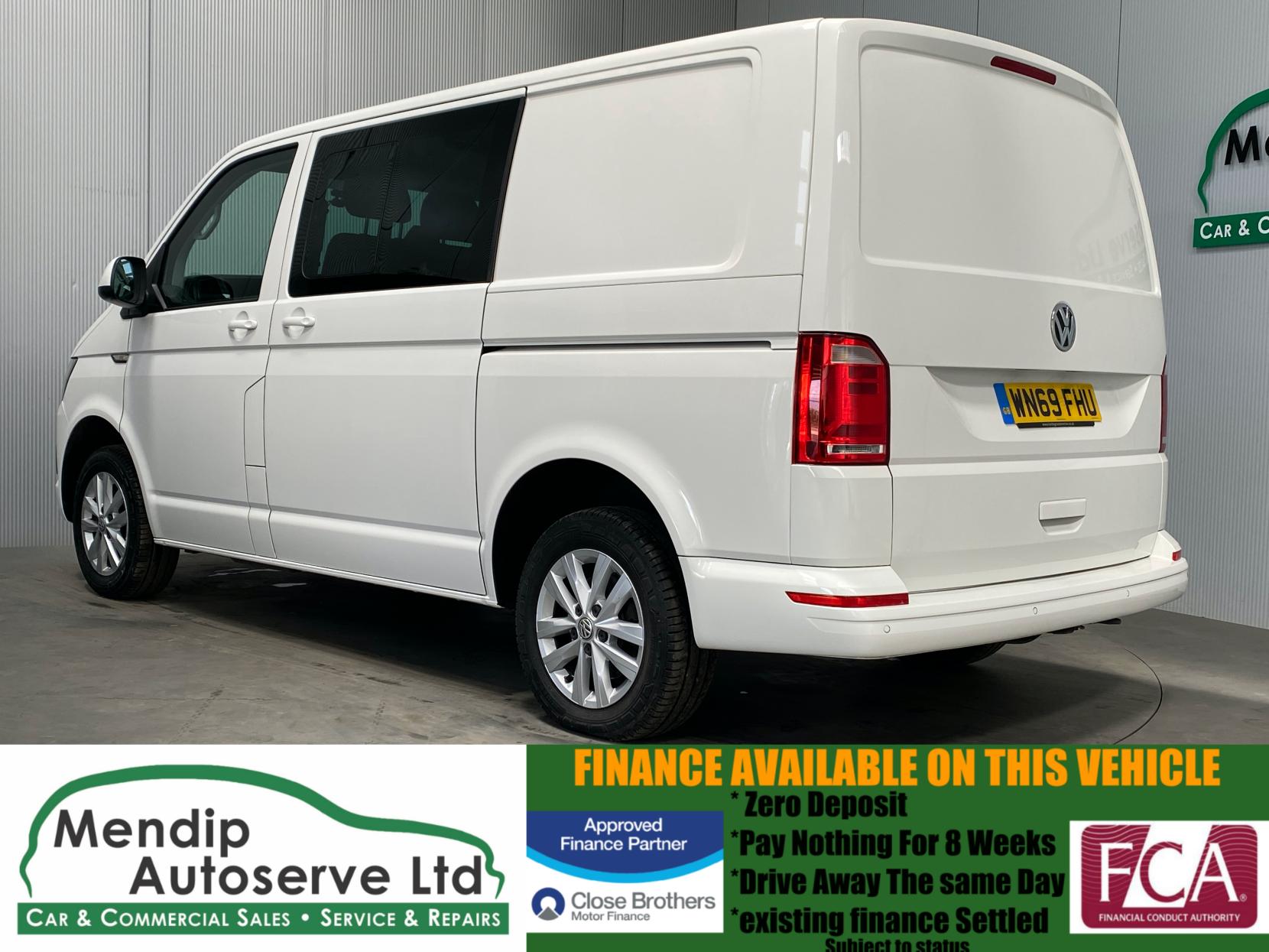 Volkswagen Transporter 2.0 TDI T30 Highline Crew Van Double Cab 5dr Diesel DSG FWD SWB Euro 6 (s/s) (150 ps)