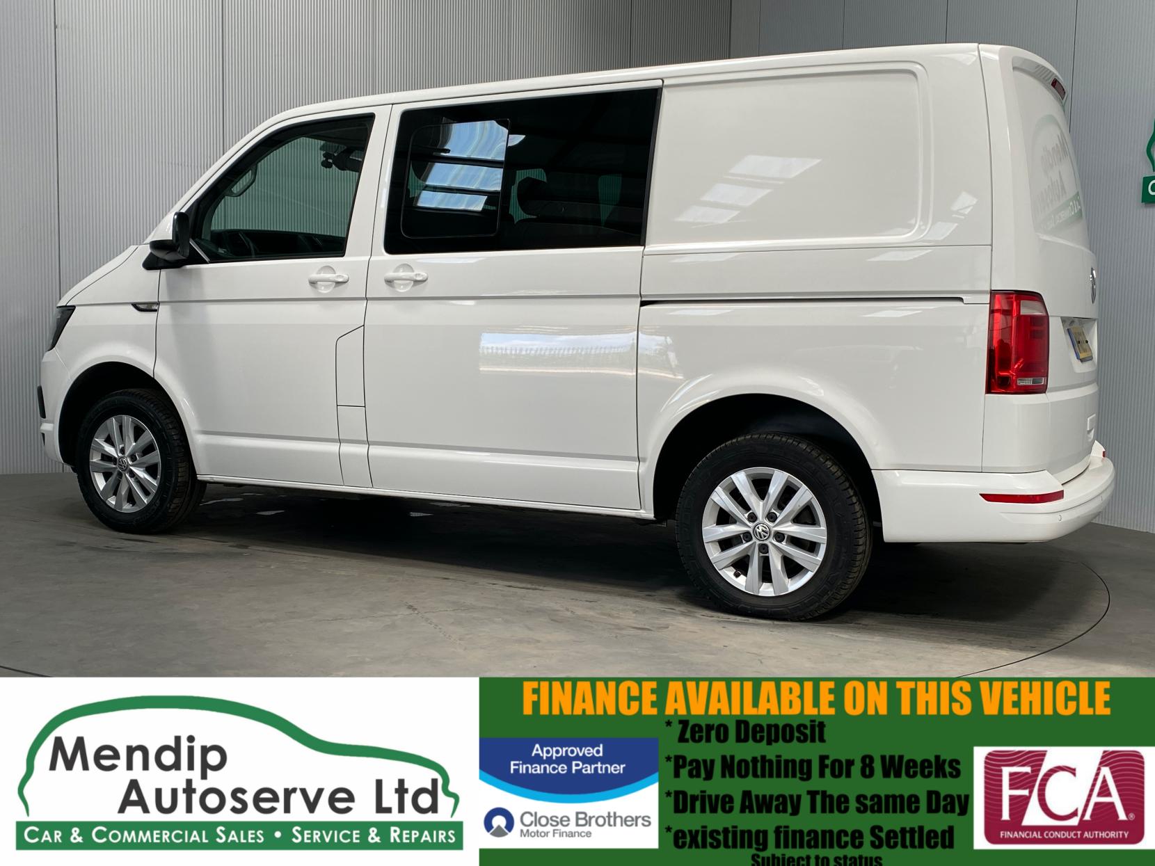 Volkswagen Transporter 2.0 TDI T30 Highline Crew Van Double Cab 5dr Diesel DSG FWD SWB Euro 6 (s/s) (150 ps)