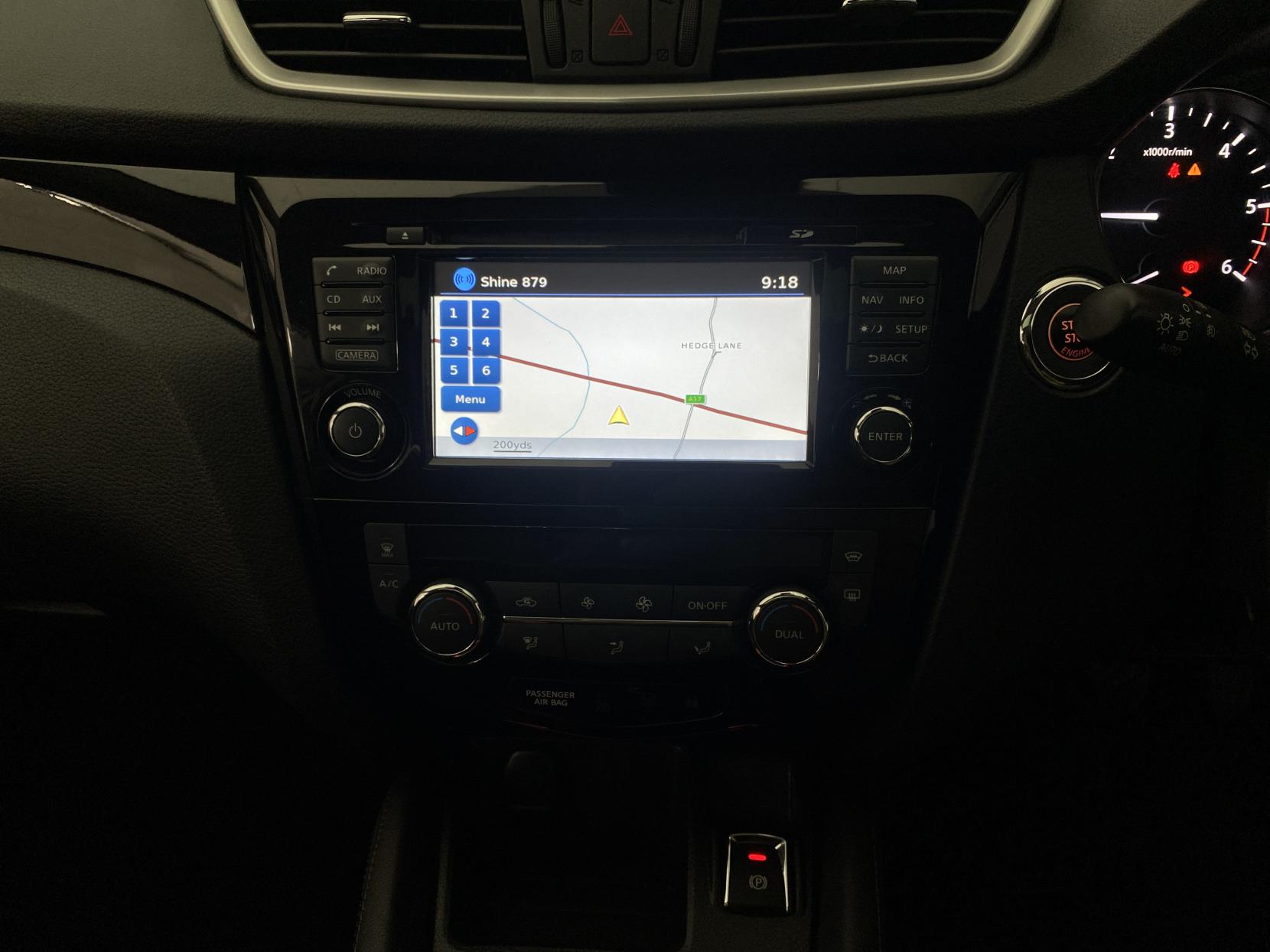 Nissan Qashqai 1.5 dCi Tekna SUV 5dr Diesel Manual 2WD Euro 6 (s/s) (110 ps)