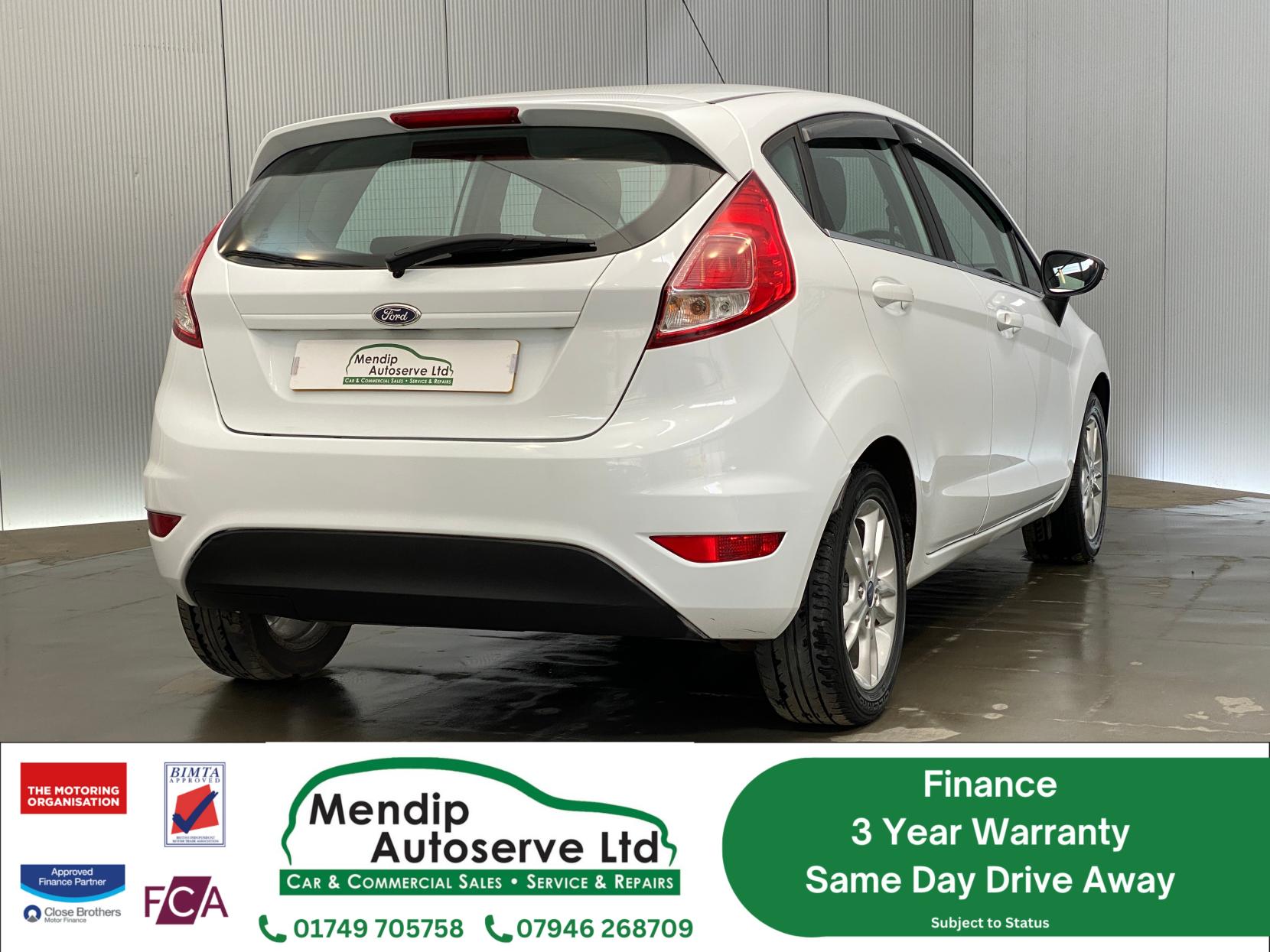 Ford Fiesta 1.25 Zetec Hatchback 5dr Petrol Manual Euro 5 (82 ps)