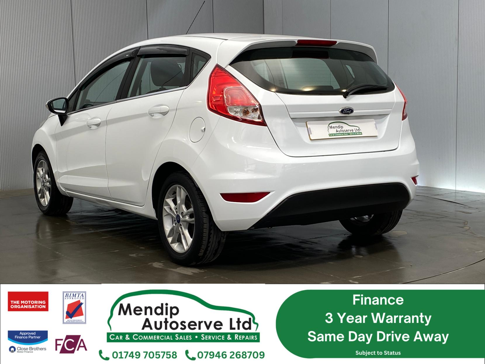 Ford Fiesta 1.25 Zetec Hatchback 5dr Petrol Manual Euro 5 (82 ps)