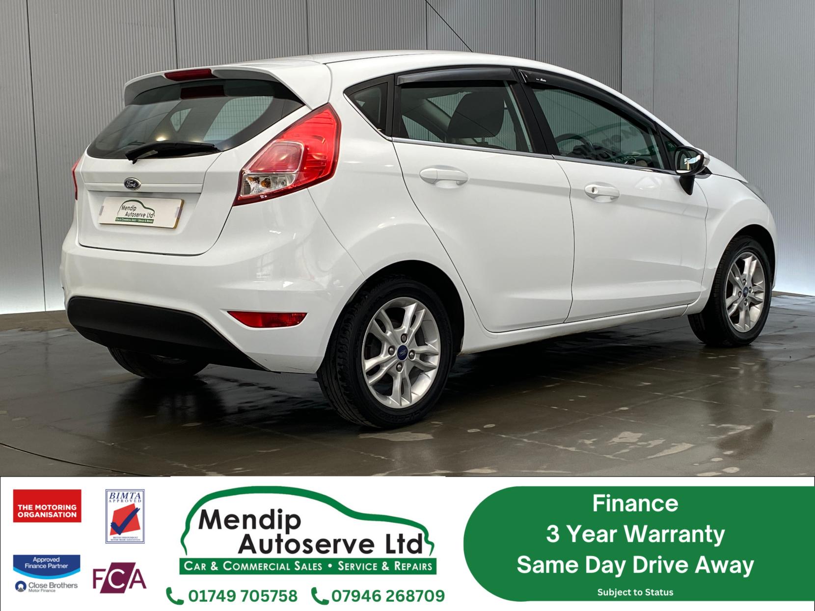 Ford Fiesta 1.25 Zetec Hatchback 5dr Petrol Manual Euro 5 (82 ps)