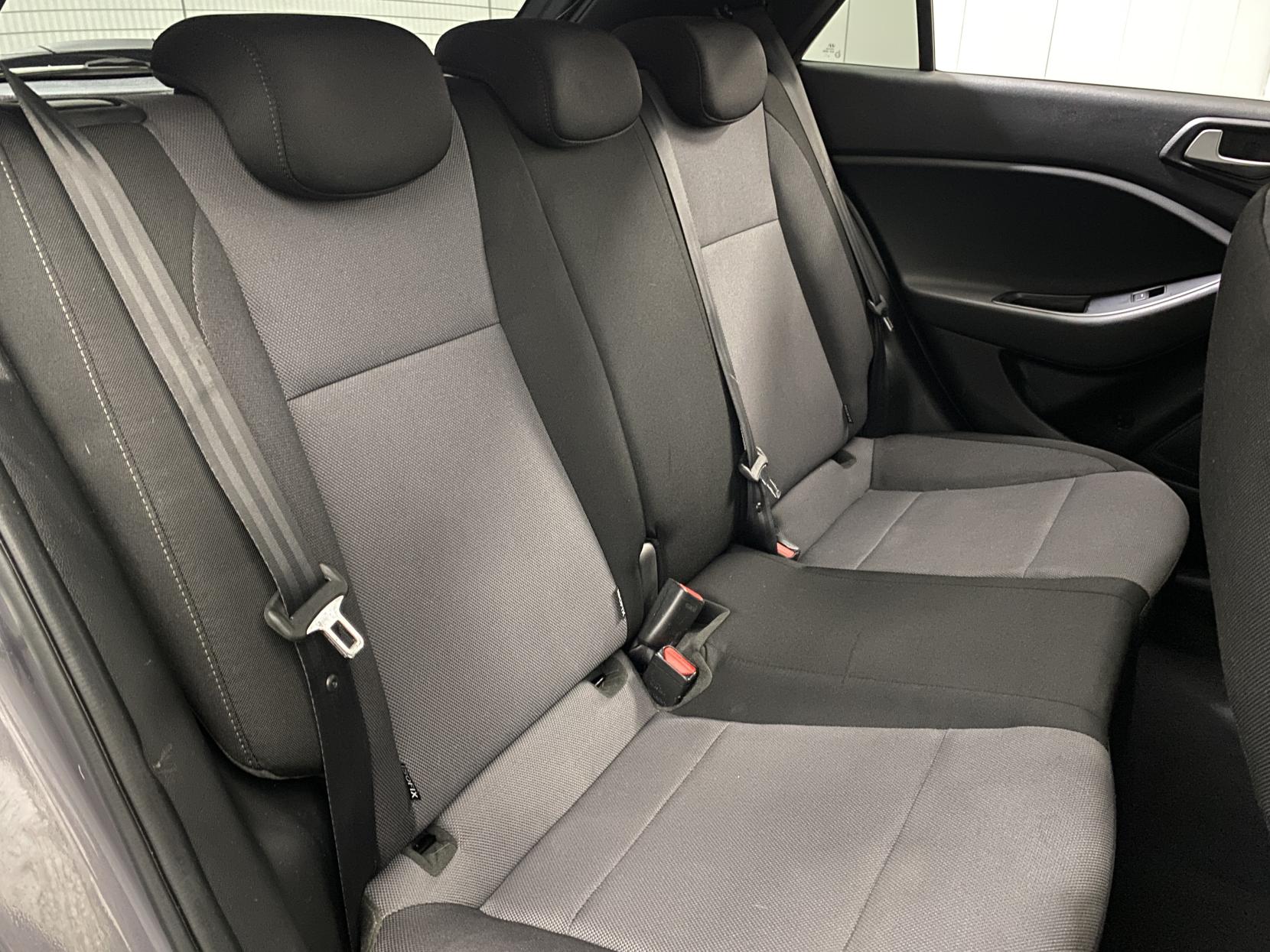 Hyundai i20 1.0 T-GDi GPF Premium Nav Hatchback 5dr Petrol DCT Euro 6 (s/s) (100 ps)