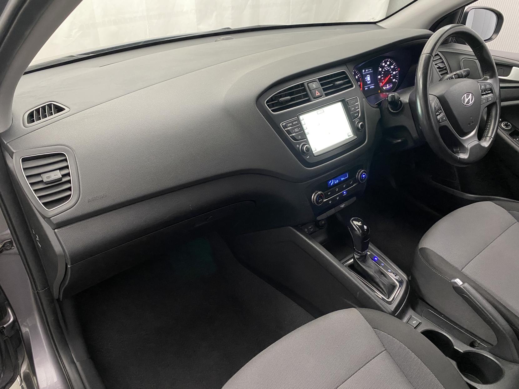 Hyundai i20 1.0 T-GDi GPF Premium Nav Hatchback 5dr Petrol DCT Euro 6 (s/s) (100 ps)