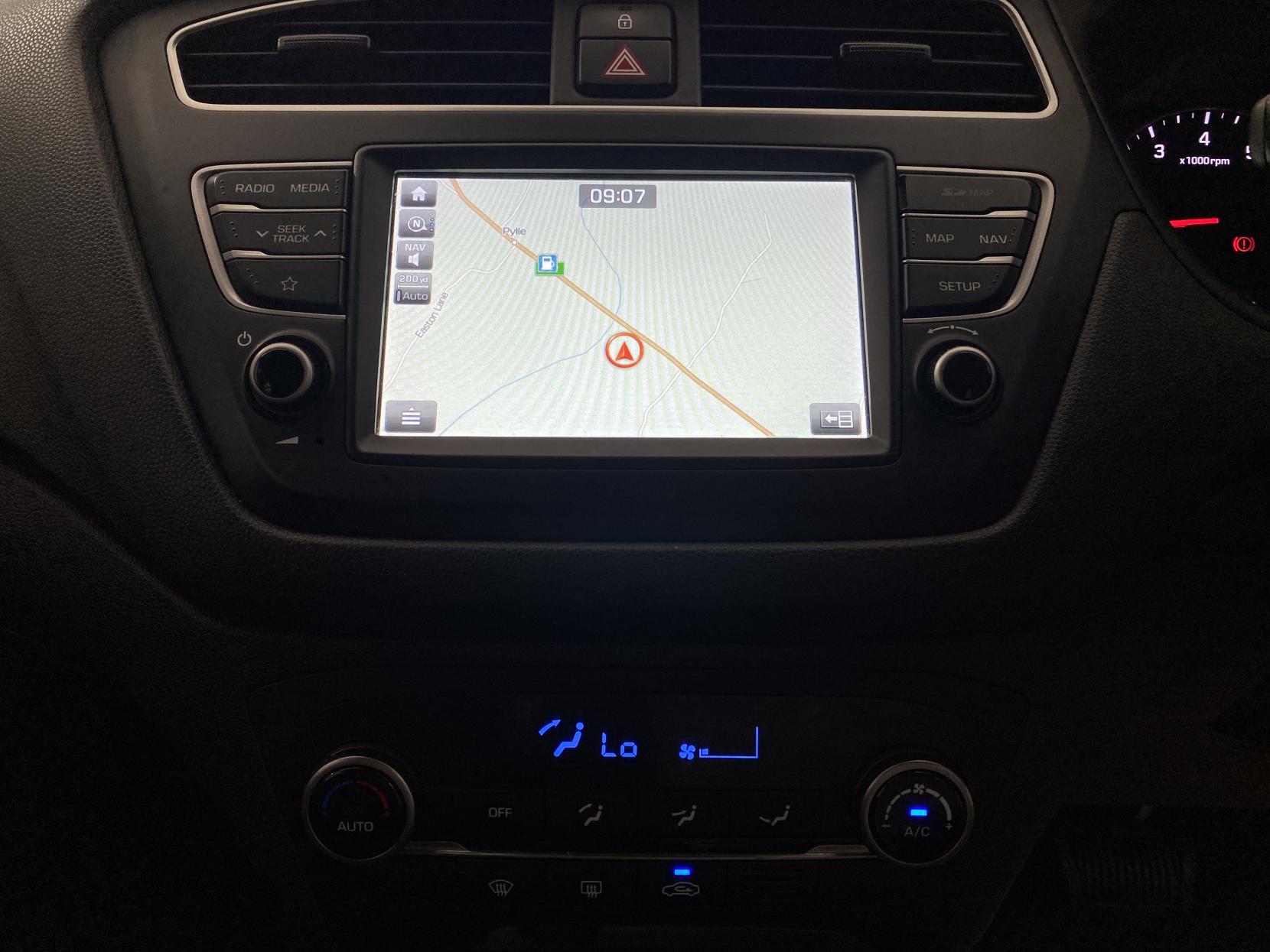 Hyundai i20 1.0 T-GDi GPF Premium Nav Hatchback 5dr Petrol DCT Euro 6 (s/s) (100 ps)