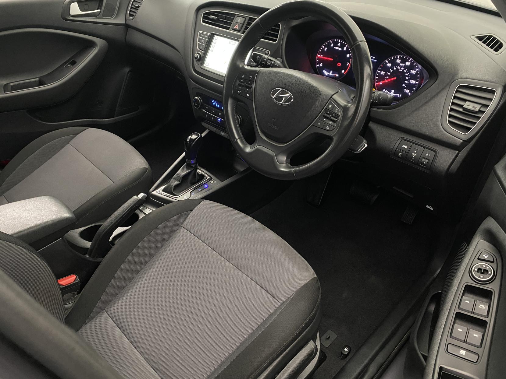 Hyundai i20 1.0 T-GDi GPF Premium Nav Hatchback 5dr Petrol DCT Euro 6 (s/s) (100 ps)