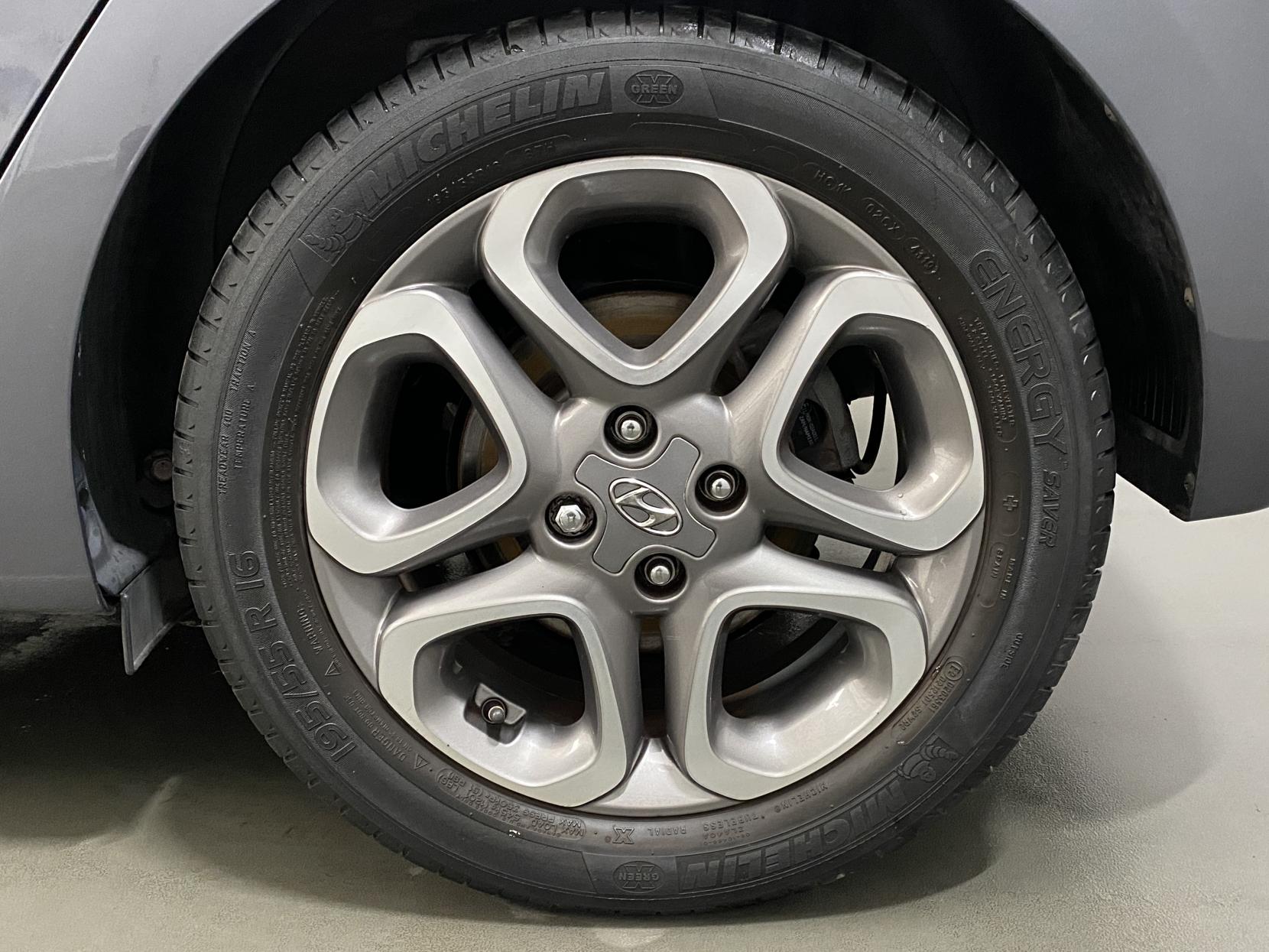 Hyundai i20 1.0 T-GDi GPF Premium Nav Hatchback 5dr Petrol DCT Euro 6 (s/s) (100 ps)