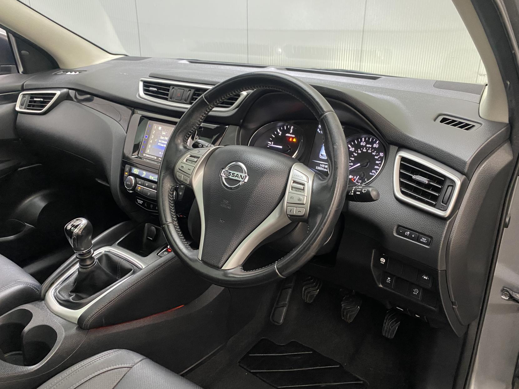 Nissan Qashqai 1.5 dCi Tekna SUV 5dr Diesel Manual 2WD Euro 6 (s/s) (110 ps)
