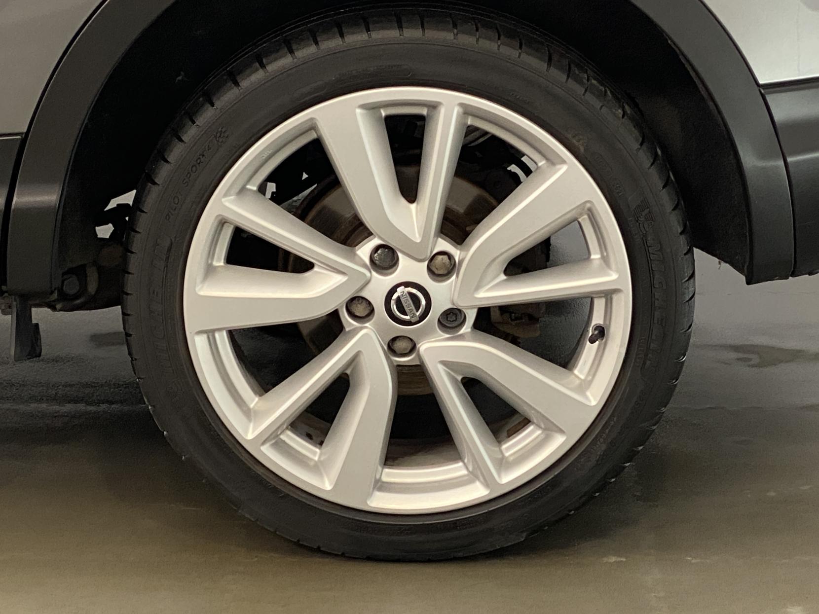 Nissan Qashqai 1.5 dCi Tekna SUV 5dr Diesel Manual 2WD Euro 6 (s/s) (110 ps)