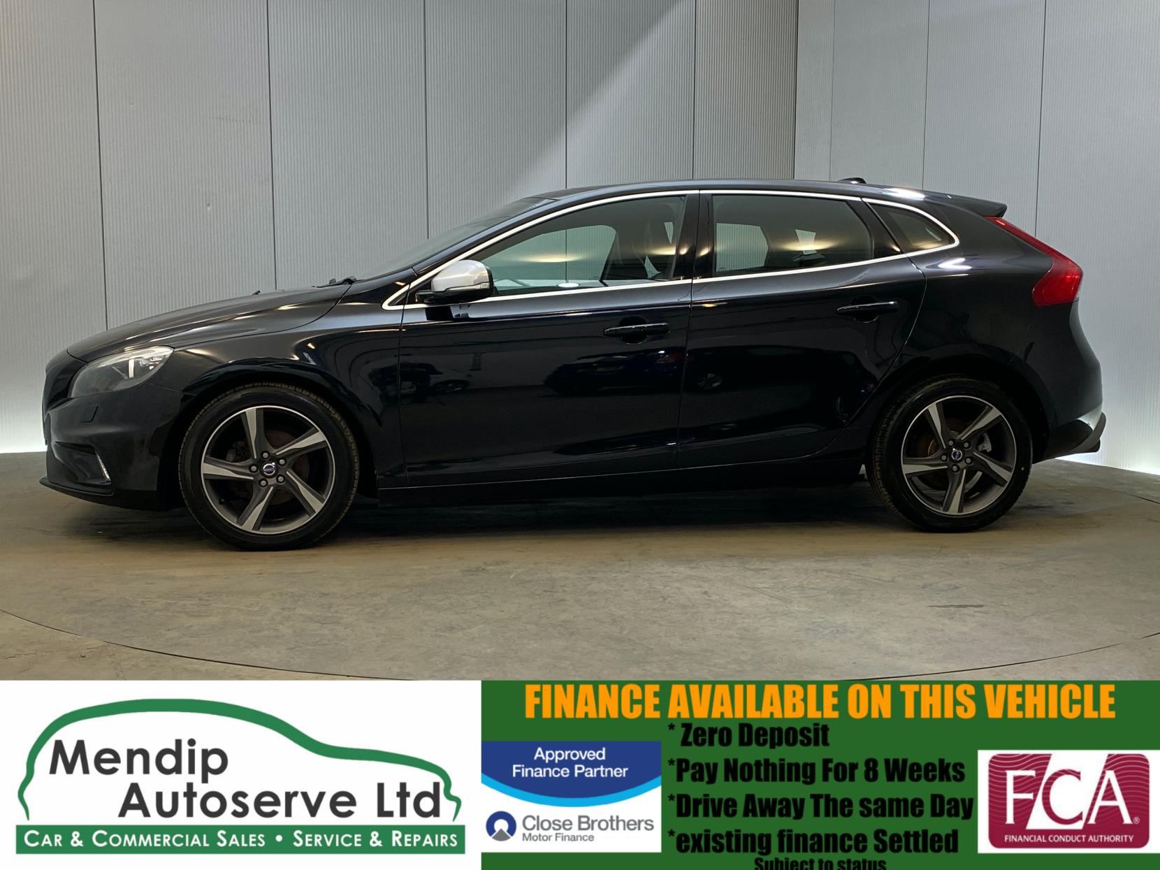 Volvo V40 1.6 D2 R-Design Hatchback 5dr Diesel Manual Euro 5 (s/s) (115 ps)