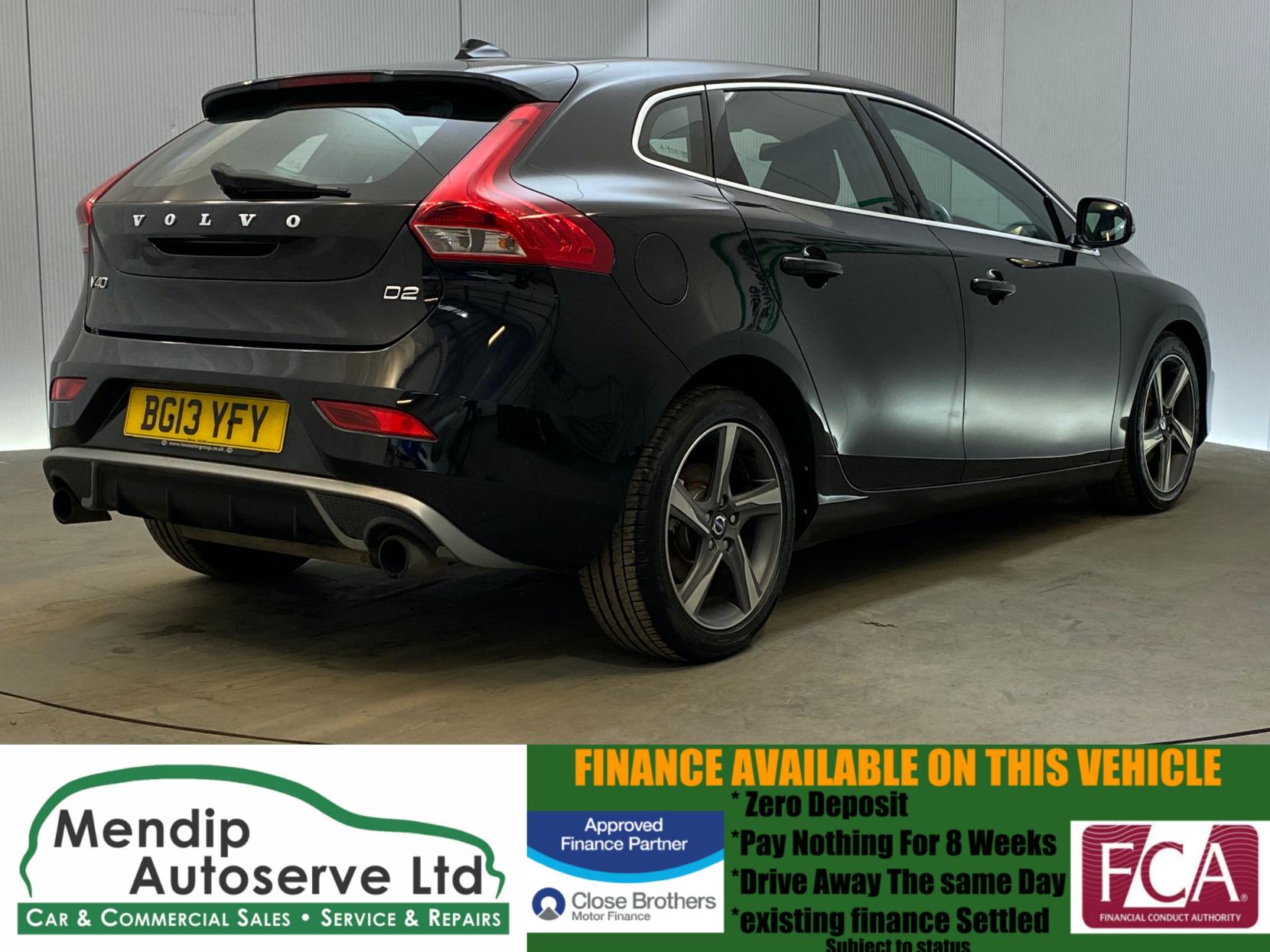 Volvo V40 1.6 D2 R-Design Hatchback 5dr Diesel Manual Euro 5 (s/s) (115 ps)