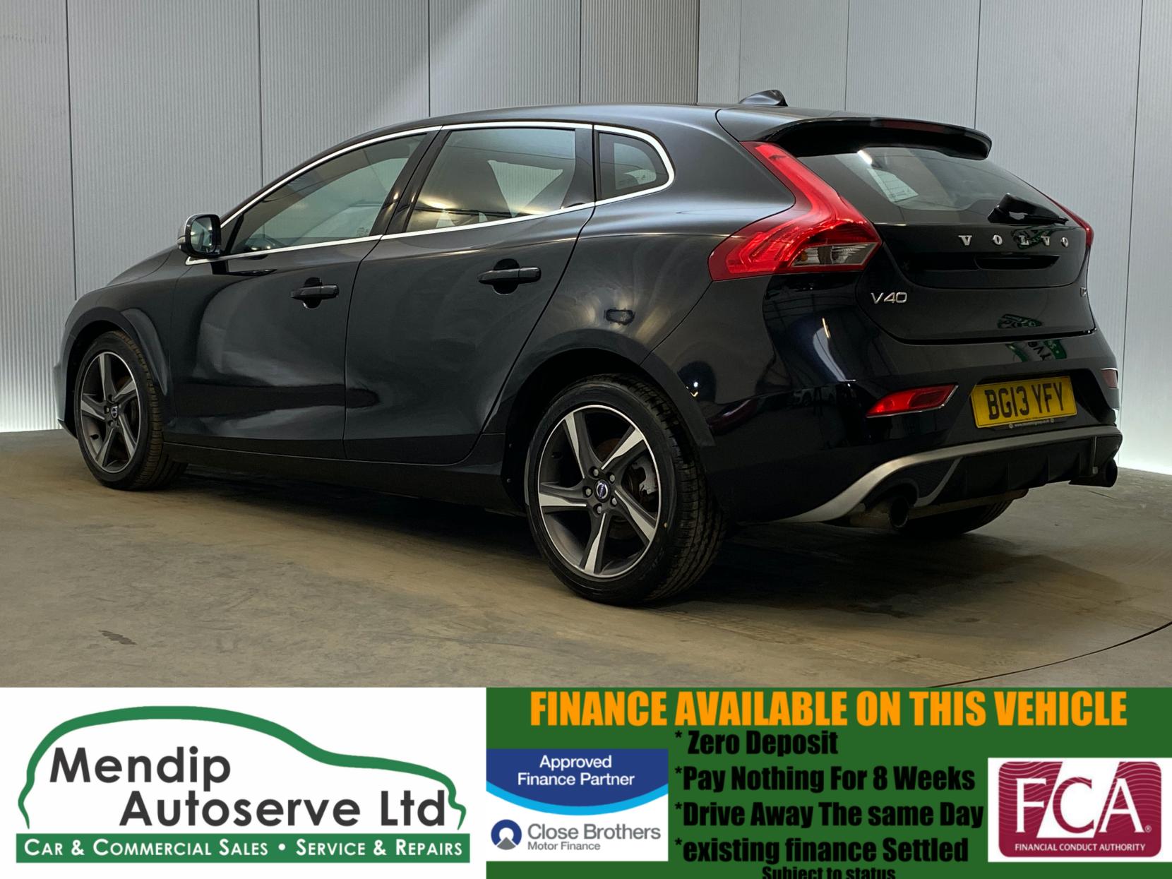 Volvo V40 1.6 D2 R-Design Hatchback 5dr Diesel Manual Euro 5 (s/s) (115 ps)