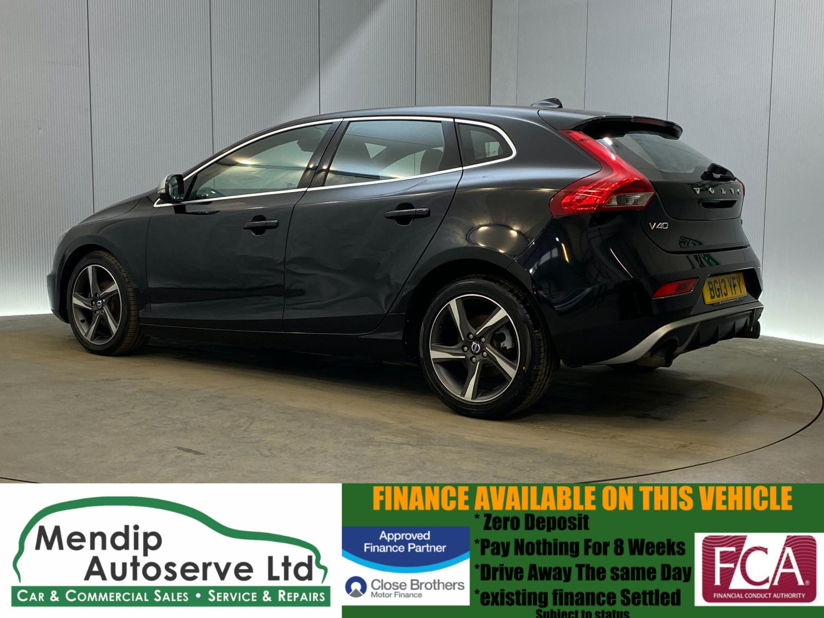 Volvo V40 1.6 D2 R-Design Hatchback 5dr Diesel Manual Euro 5 (s/s) (115 ps)