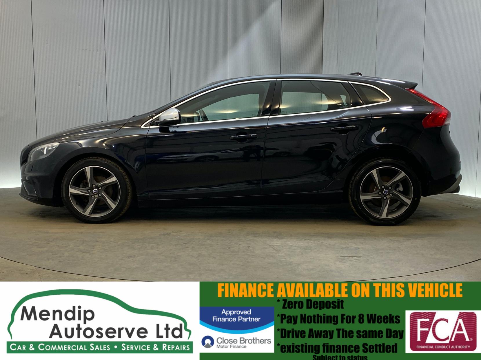 Volvo V40 1.6 D2 R-Design Hatchback 5dr Diesel Manual Euro 5 (s/s) (115 ps)