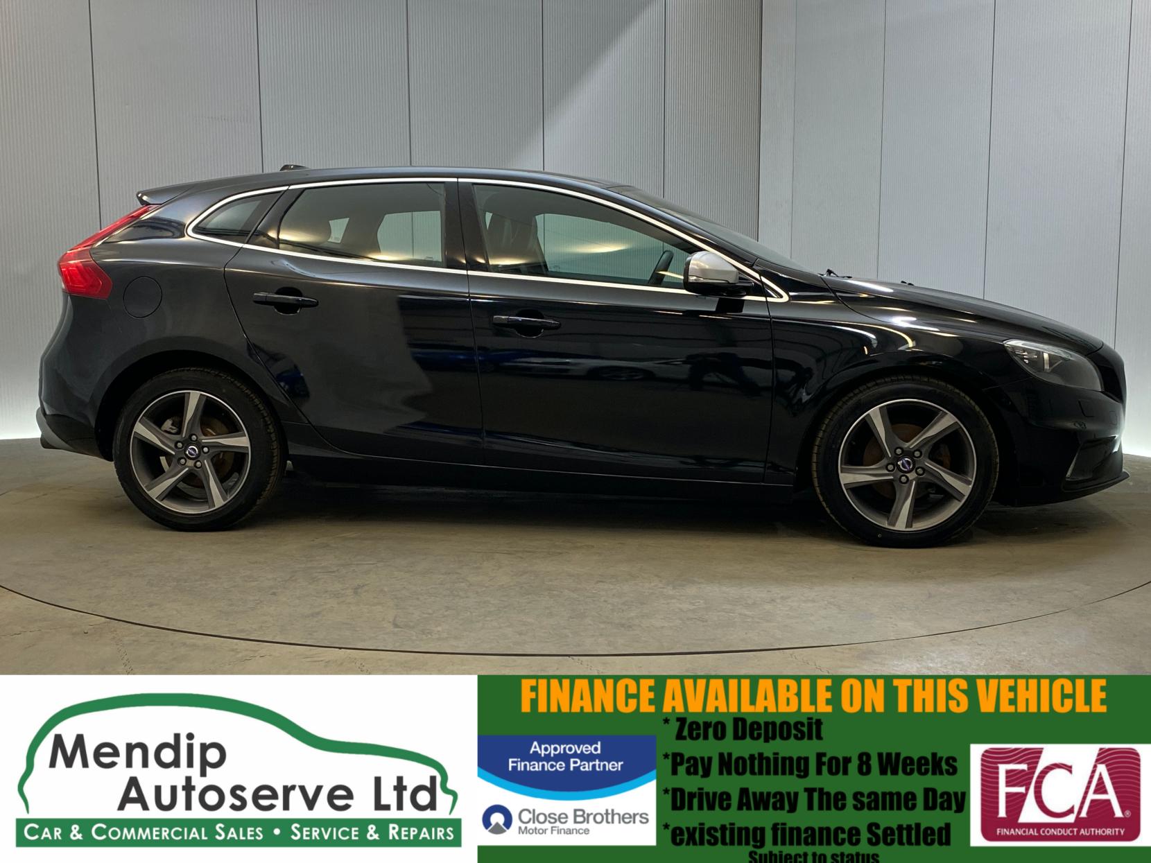 Volvo V40 1.6 D2 R-Design Hatchback 5dr Diesel Manual Euro 5 (s/s) (115 ps)