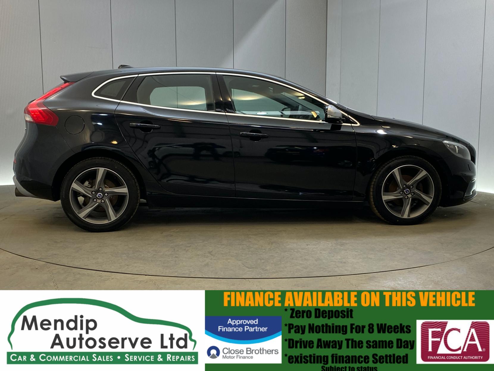 Volvo V40 1.6 D2 R-Design Hatchback 5dr Diesel Manual Euro 5 (s/s) (115 ps)