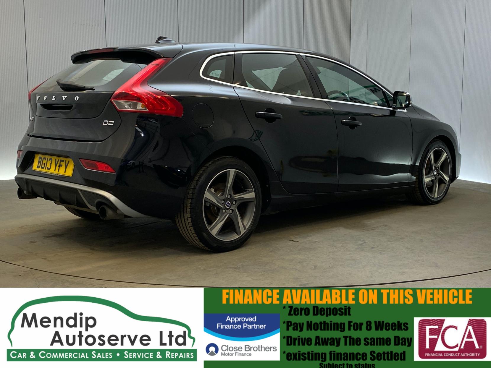 Volvo V40 1.6 D2 R-Design Hatchback 5dr Diesel Manual Euro 5 (s/s) (115 ps)