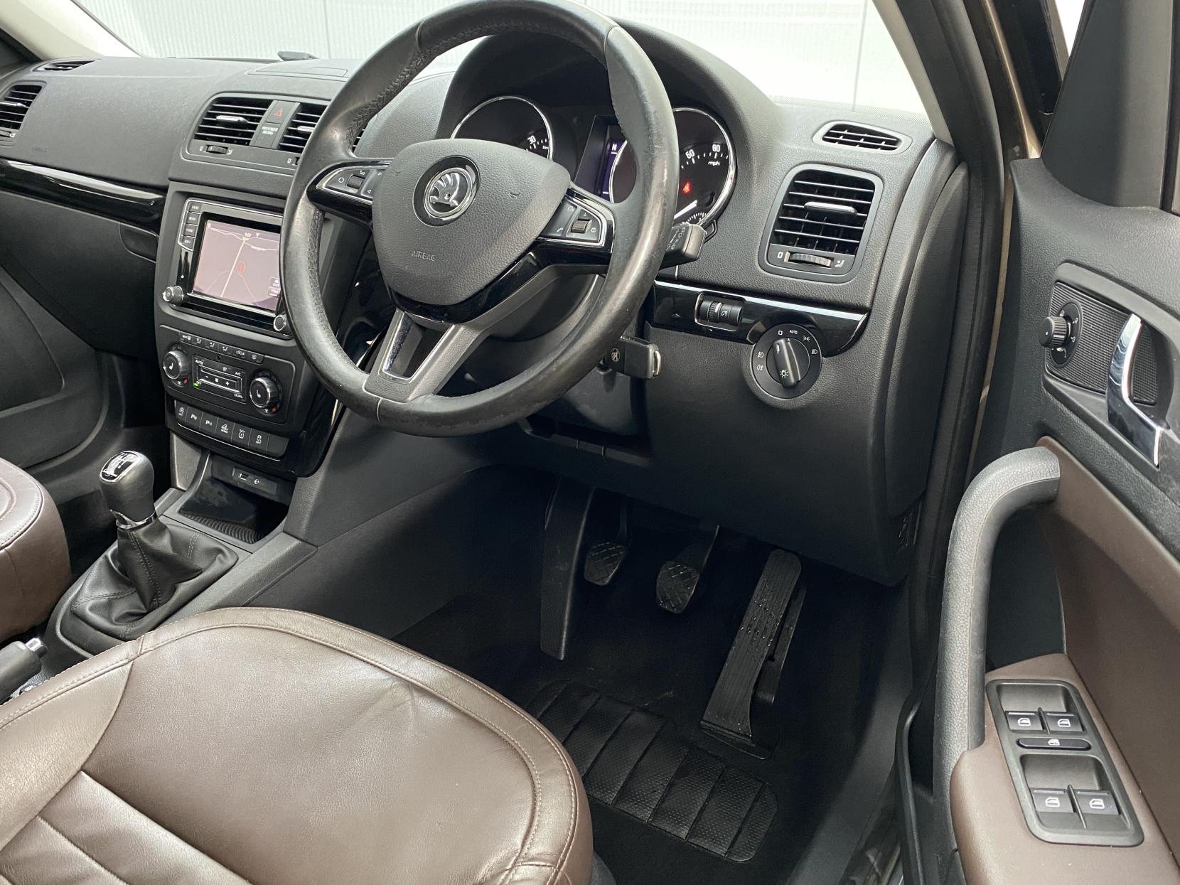 Skoda Yeti 1.4 TSI Laurin & Klement Outdoor 5dr Petrol Manual 4WD Euro 6 (s/s) (150 ps)