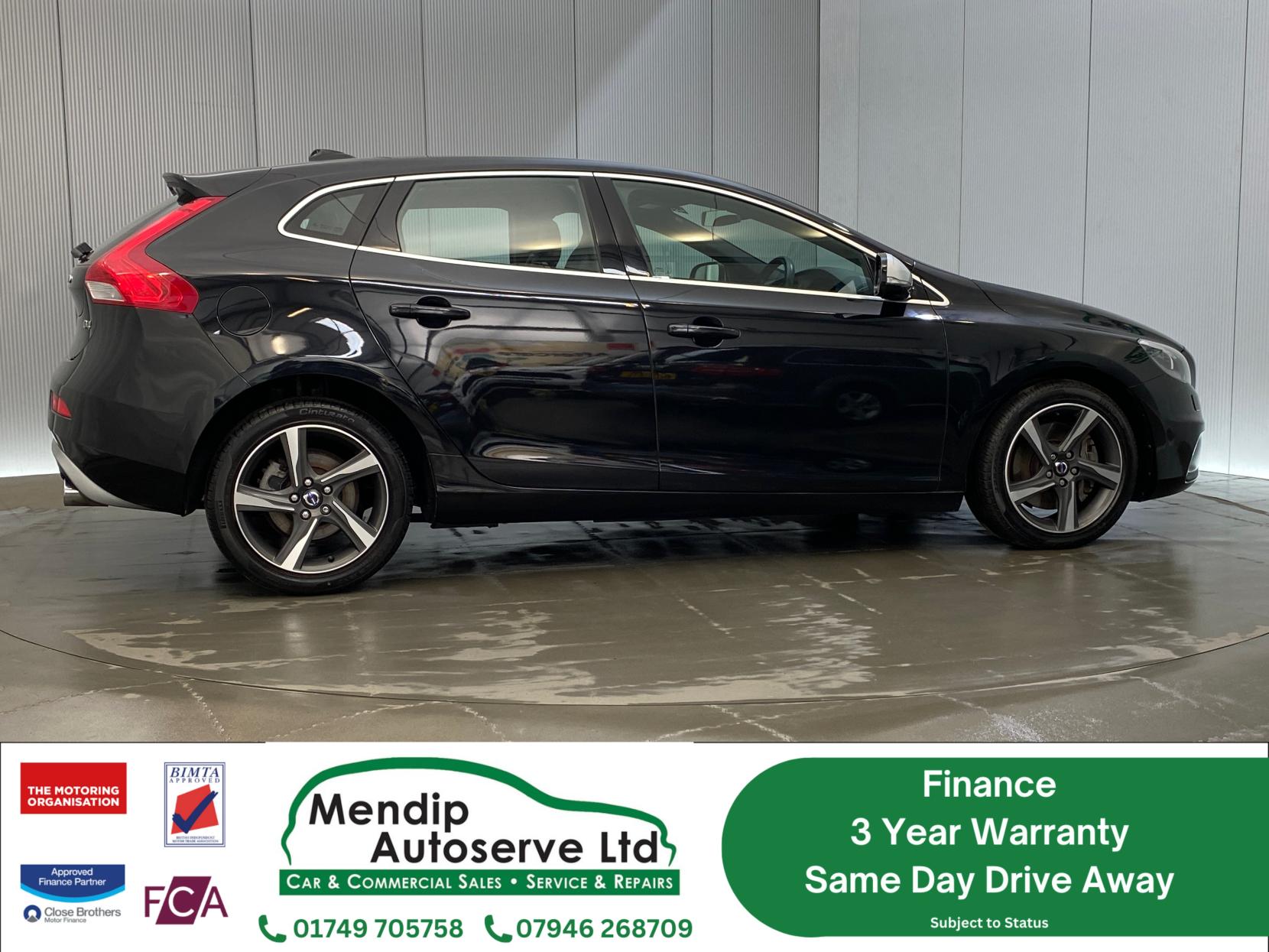 Volvo V40 2.0 D4 R-Design Lux Hatchback 5dr Diesel Geartronic Euro 5 (s/s) (177 ps)