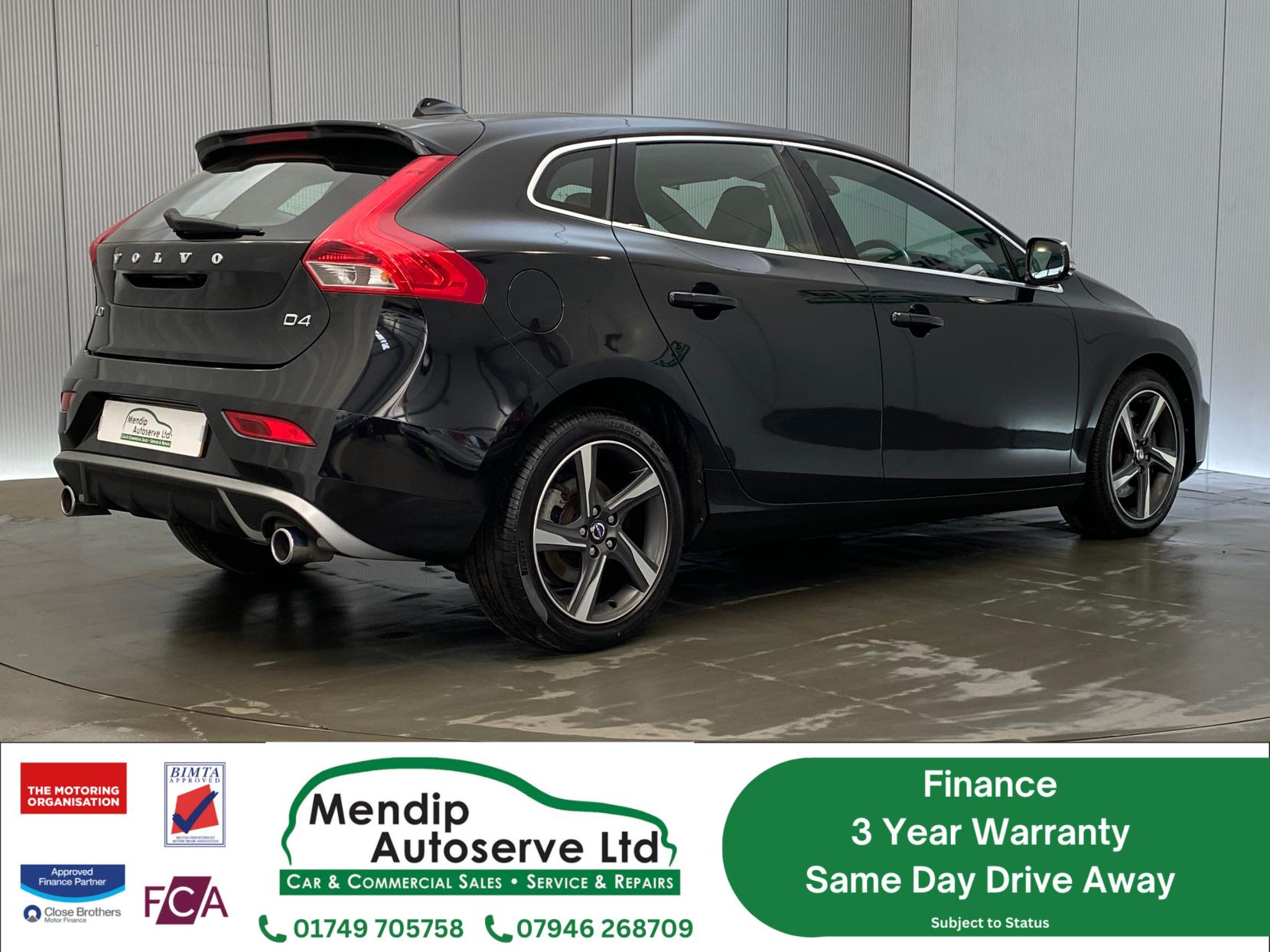 Volvo V40 2.0 D4 R-Design Lux Hatchback 5dr Diesel Geartronic Euro 5 (s/s) (177 ps)