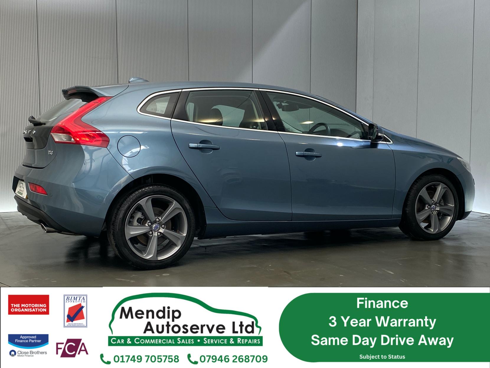 Volvo V40 1.6 T4 SE Hatchback 5dr Petrol Powershift Euro 5 (s/s) (180 ps)