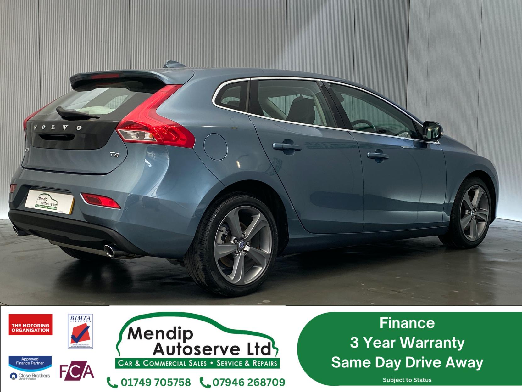 Volvo V40 1.6 T4 SE Hatchback 5dr Petrol Powershift Euro 5 (s/s) (180 ps)