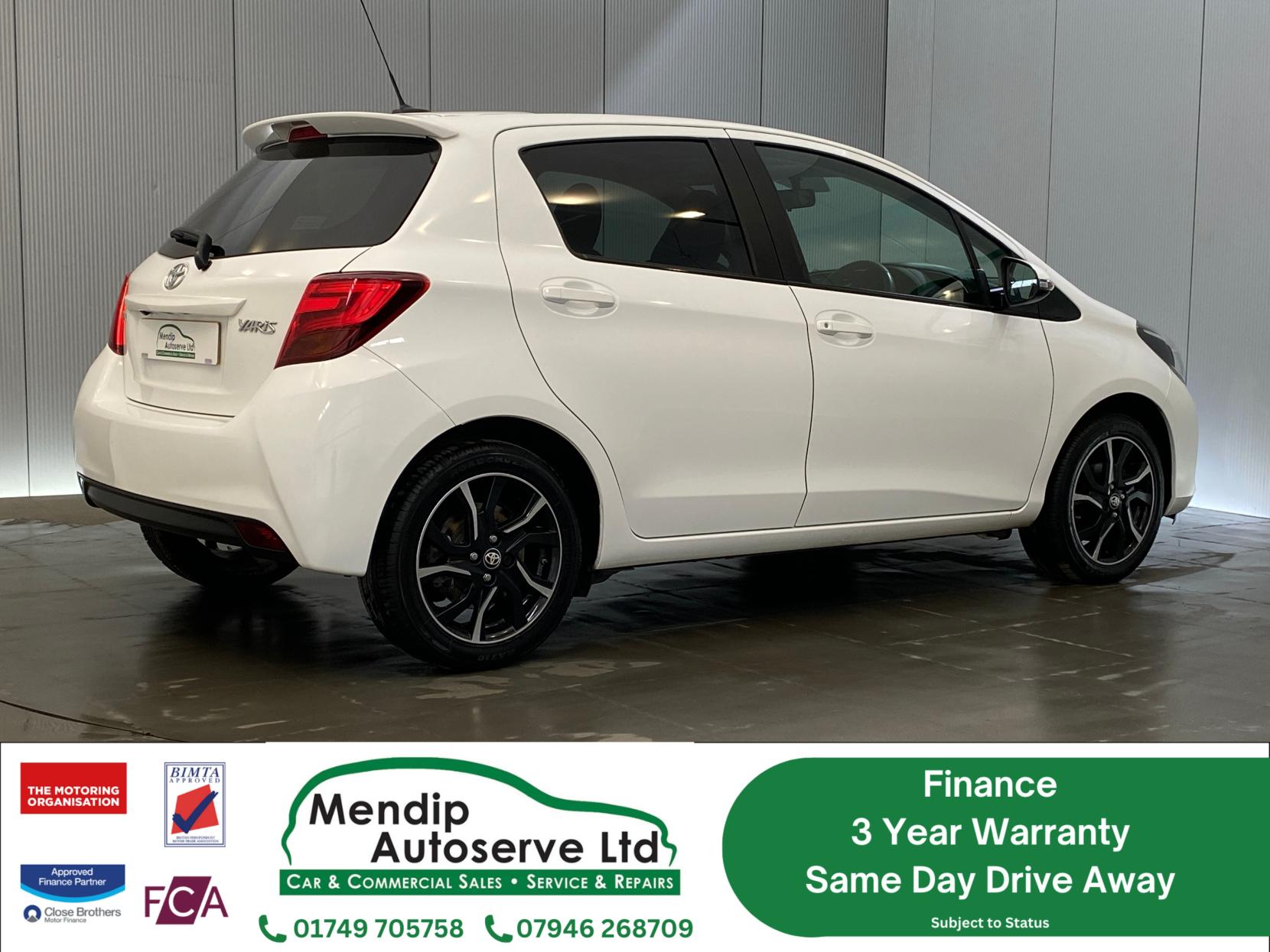 Toyota Yaris 1.33 Dual VVT-i Sport Hatchback 5dr Petrol Manual Euro 5 Euro 5 (99 ps)