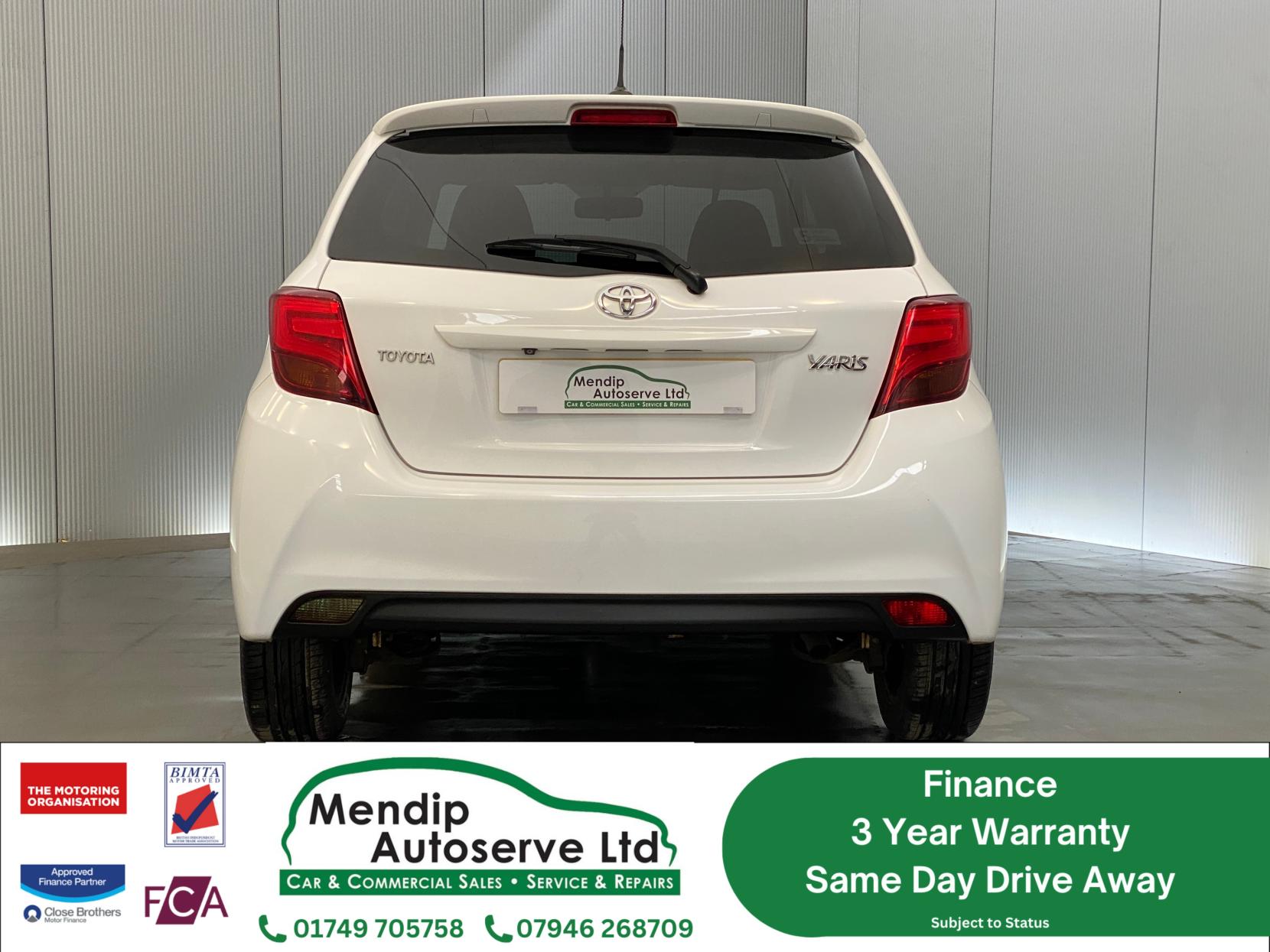 Toyota Yaris 1.33 Dual VVT-i Sport Hatchback 5dr Petrol Manual Euro 5 Euro 5 (99 ps)