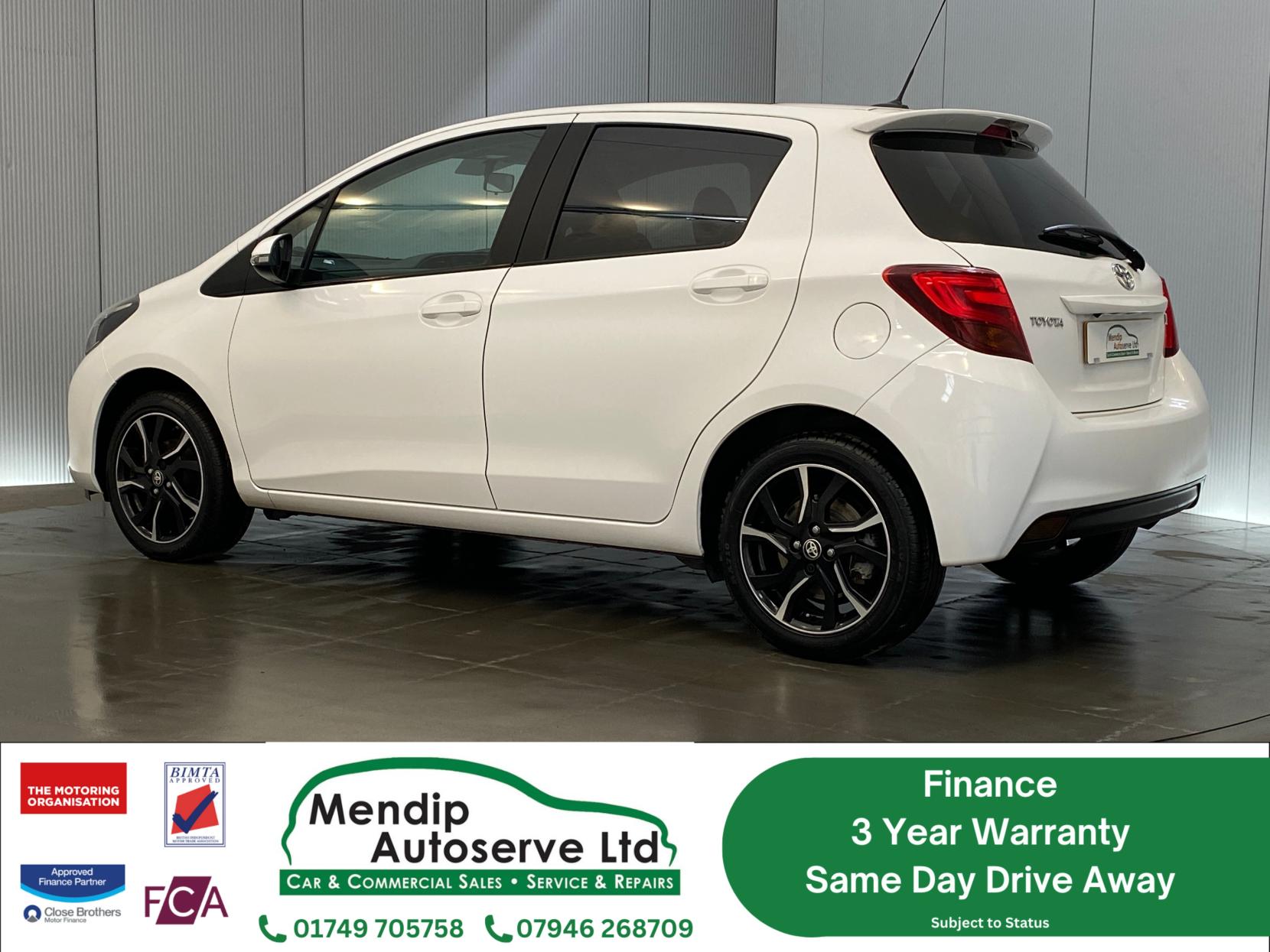 Toyota Yaris 1.33 Dual VVT-i Sport Hatchback 5dr Petrol Manual Euro 5 Euro 5 (99 ps)