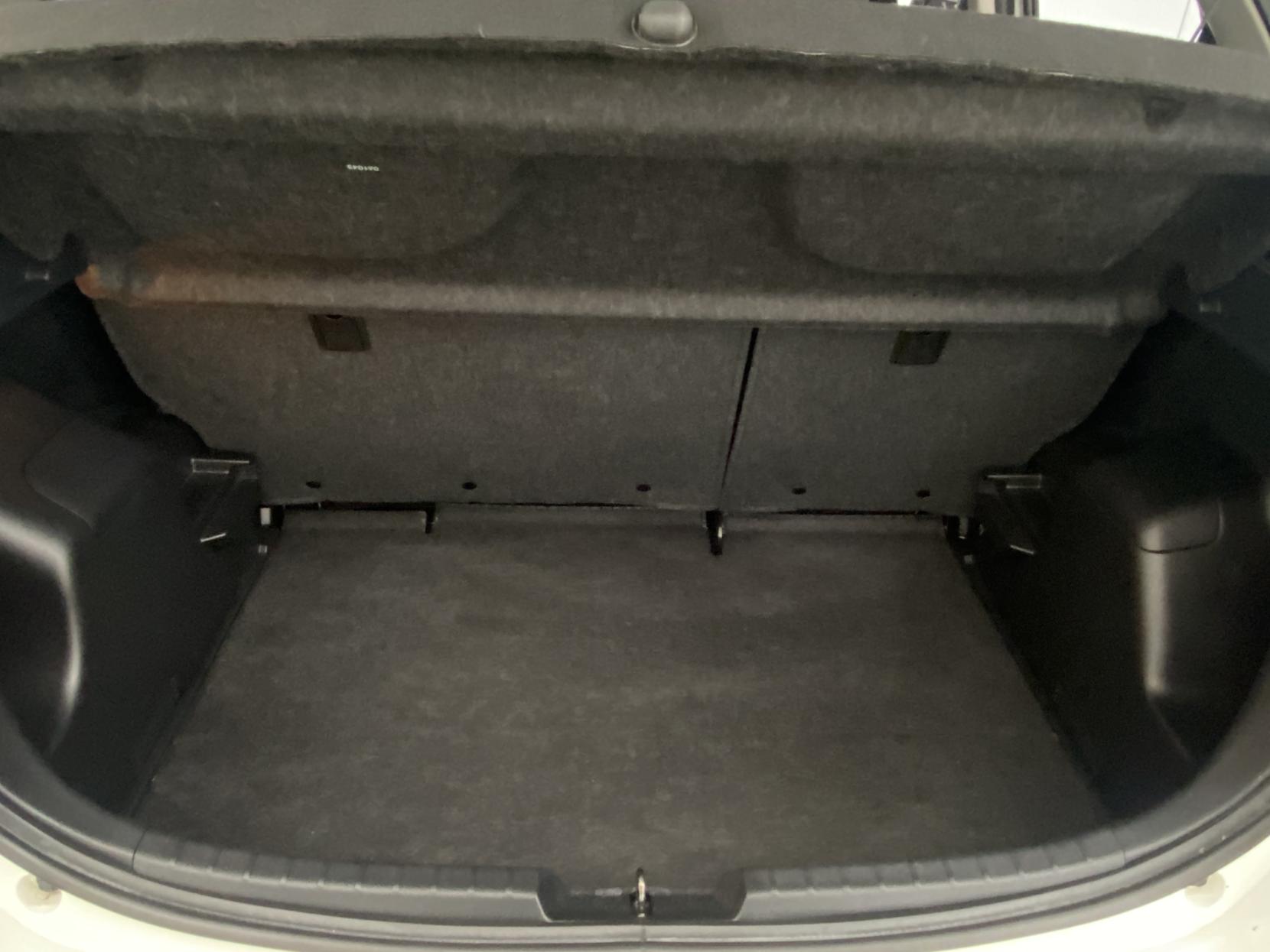Toyota Yaris 1.33 Dual VVT-i Sport Hatchback 5dr Petrol Manual Euro 5 Euro 5 (99 ps)