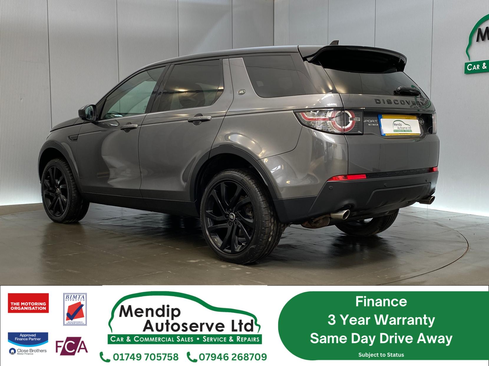 Land Rover Discovery Sport 2.0 TD4 HSE Black SUV 5dr Diesel Auto 4WD Euro 6 (s/s) (180 ps)