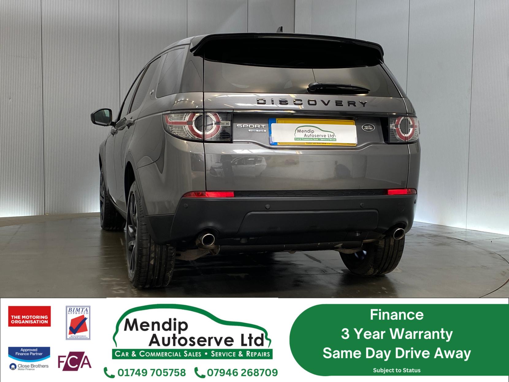 Land Rover Discovery Sport 2.0 TD4 HSE Black SUV 5dr Diesel Auto 4WD Euro 6 (s/s) (180 ps)