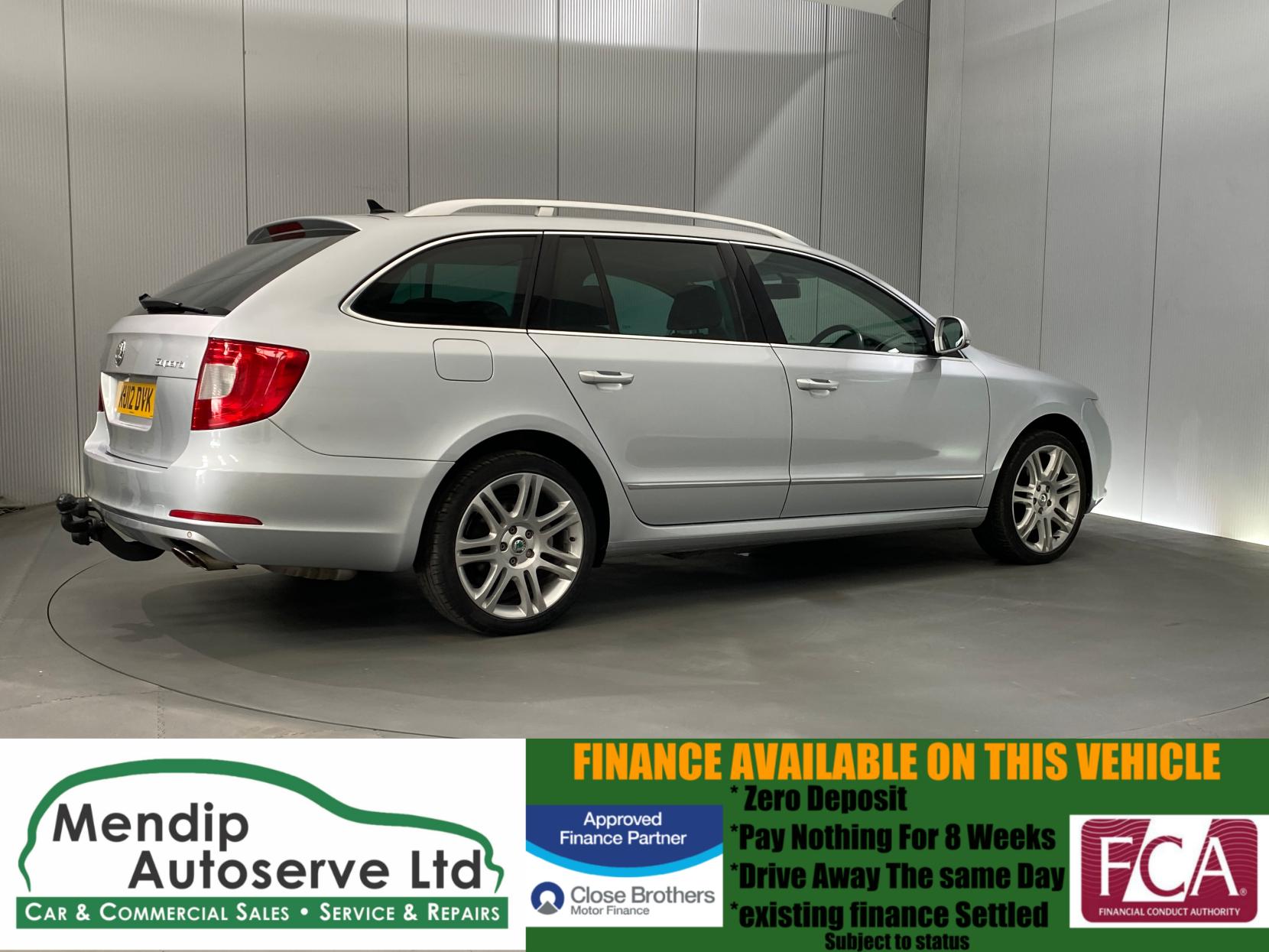 Skoda Superb 2.0 TFSI Elegance Estate 5dr Petrol DSG Euro 5 (200 ps)